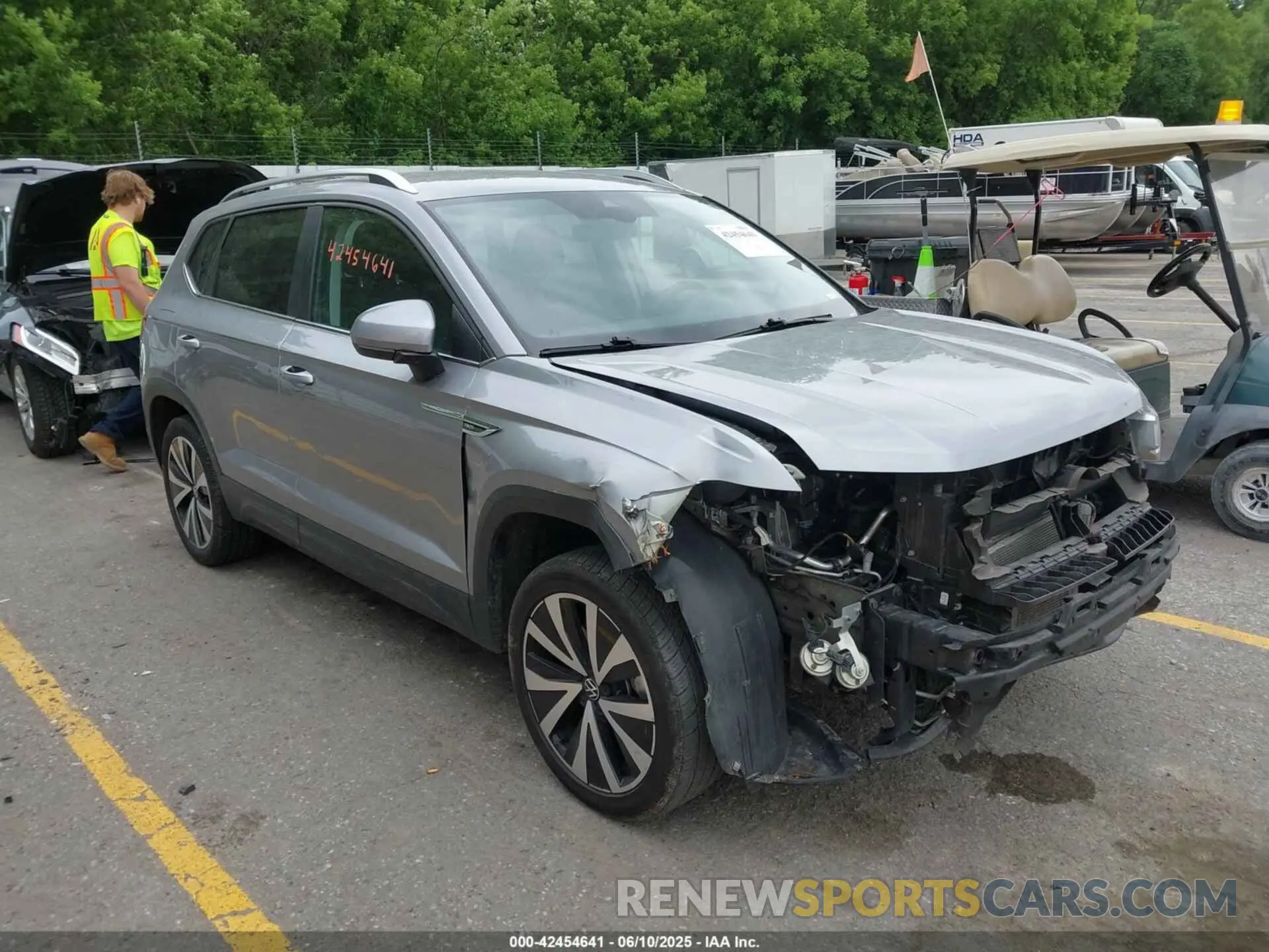 1 Photograph of a damaged car 3VVSX7B26PM317527 VOLKSWAGEN TAOS 2023