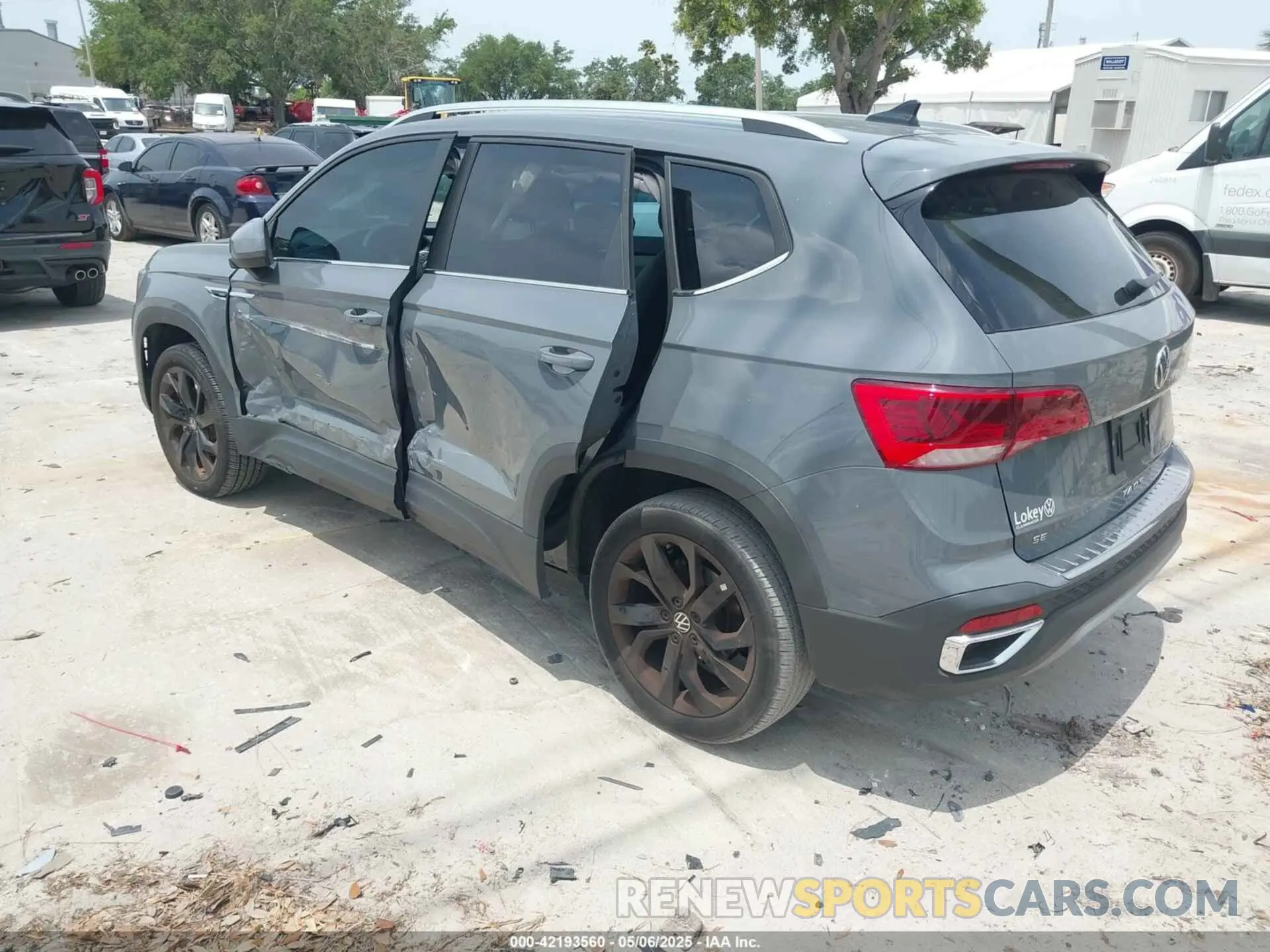 3 Photograph of a damaged car 3VVSX7B26PM331928 VOLKSWAGEN TAOS 2023