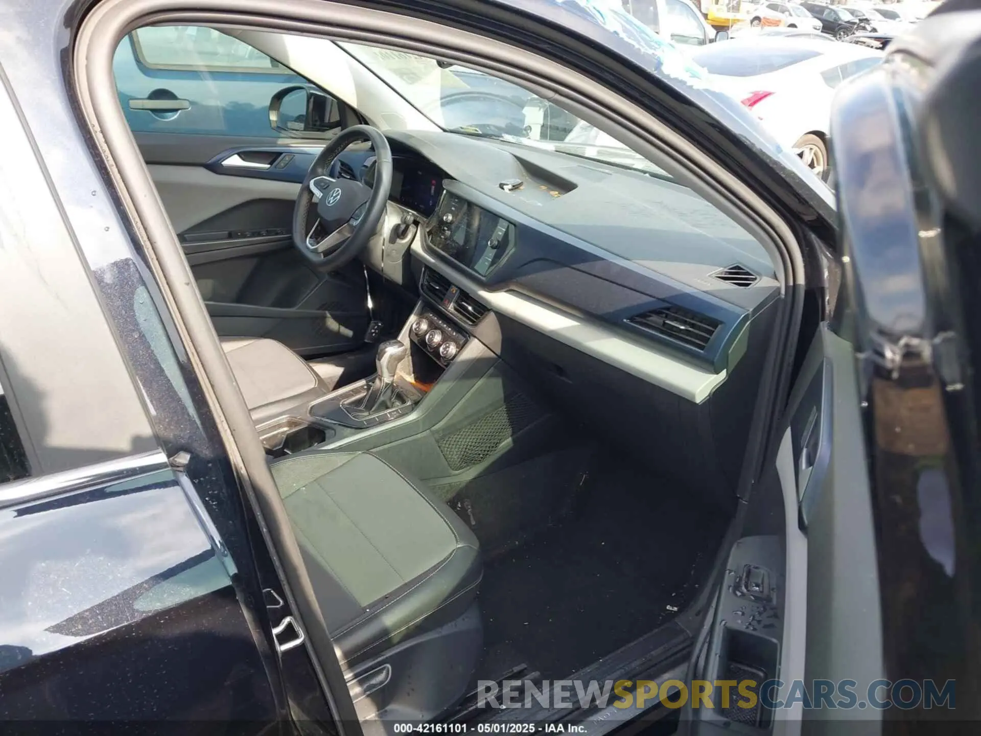 5 Photograph of a damaged car 3VVSX7B29PM304772 VOLKSWAGEN TAOS 2023