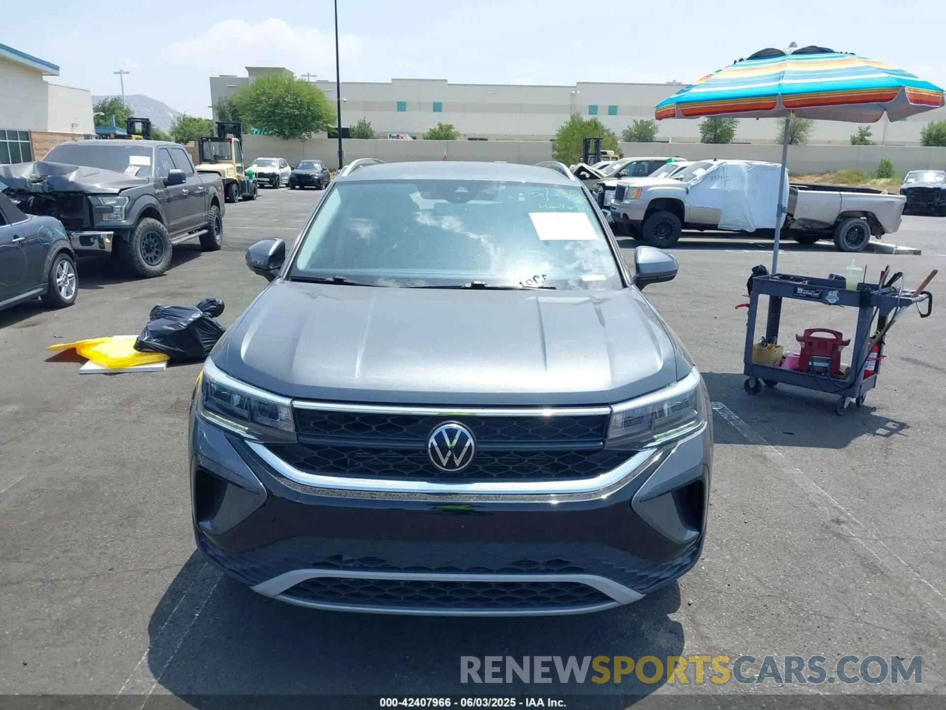 12 Photograph of a damaged car 3VVSX7B29PM333639 VOLKSWAGEN TAOS 2023