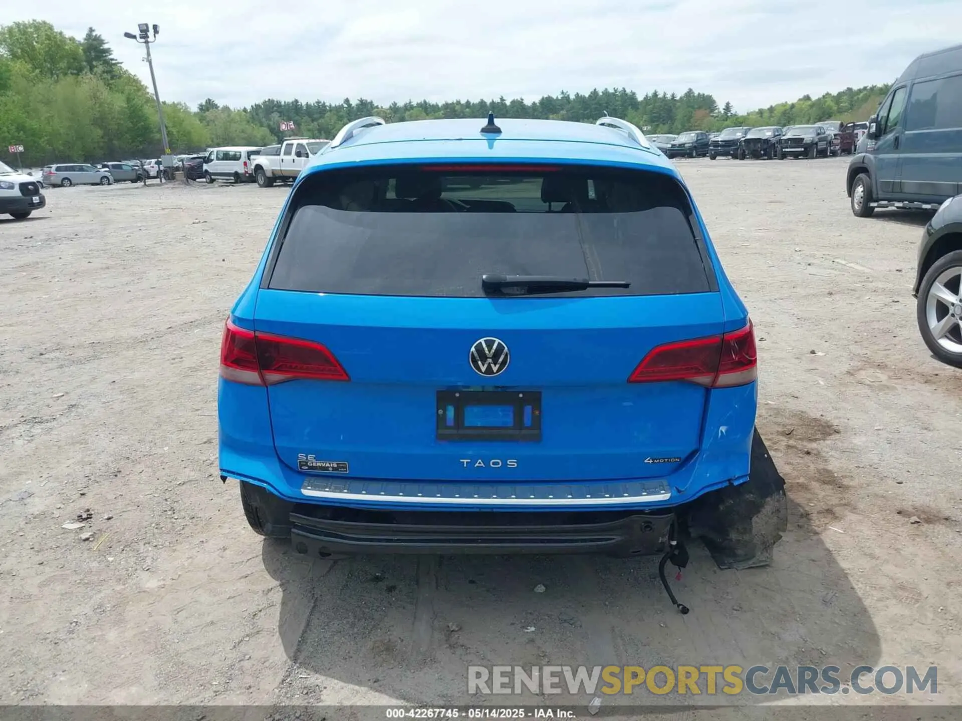17 Photograph of a damaged car 3VVUX7B25PM361611 VOLKSWAGEN TAOS 2023