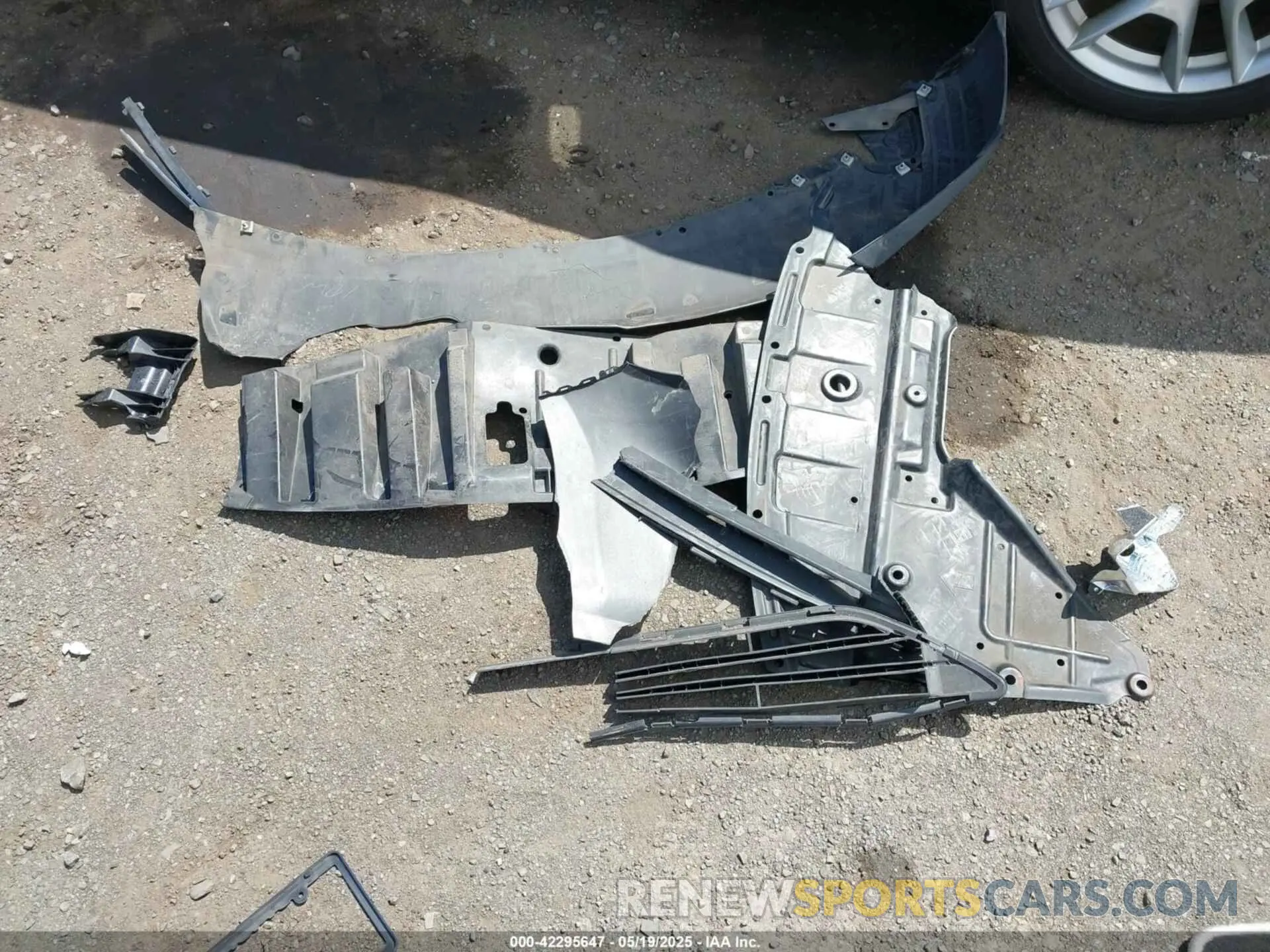 12 Photograph of a damaged car 3VVUX7B2XPM357666 VOLKSWAGEN TAOS 2023