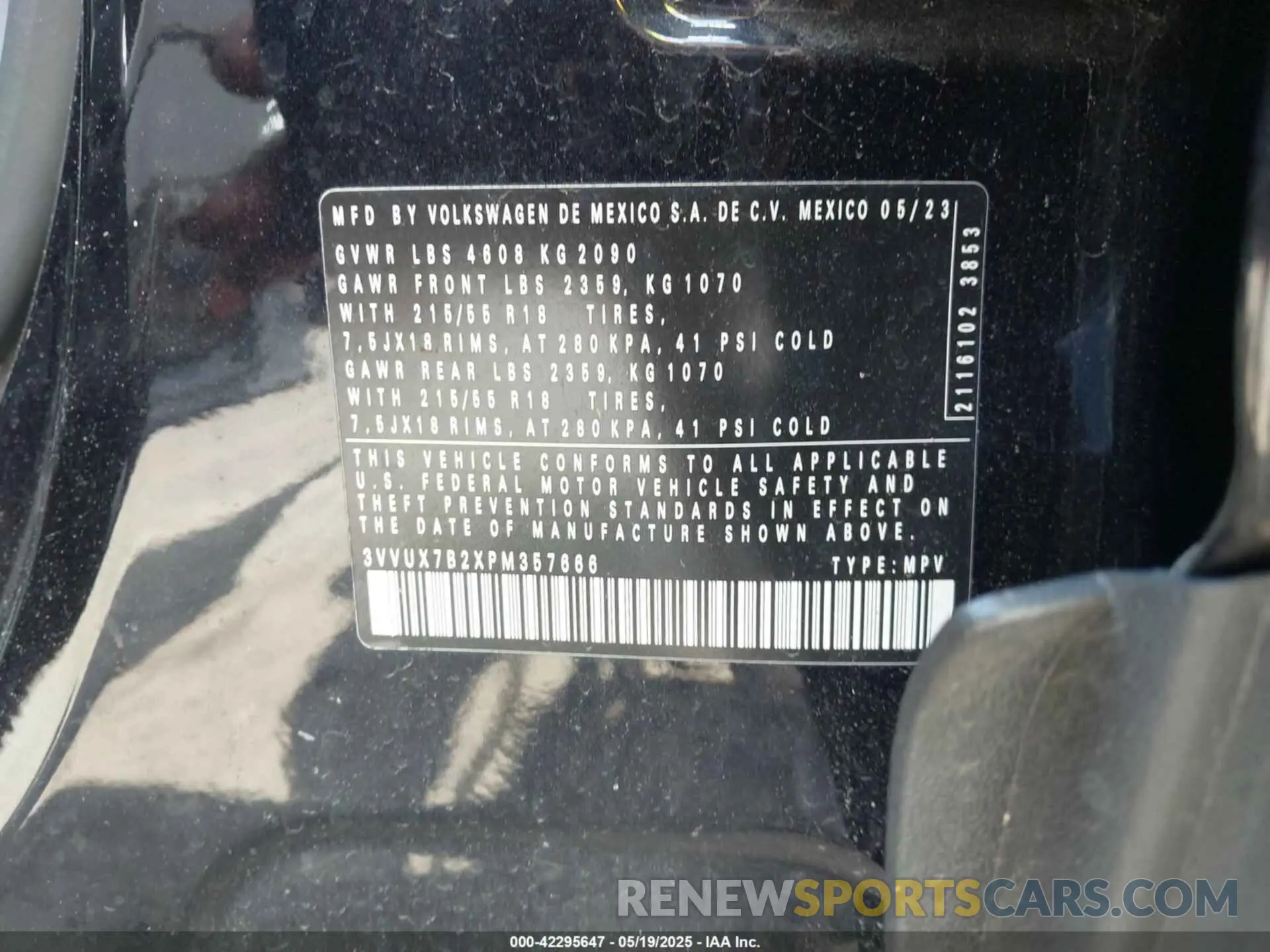 9 Photograph of a damaged car 3VVUX7B2XPM357666 VOLKSWAGEN TAOS 2023