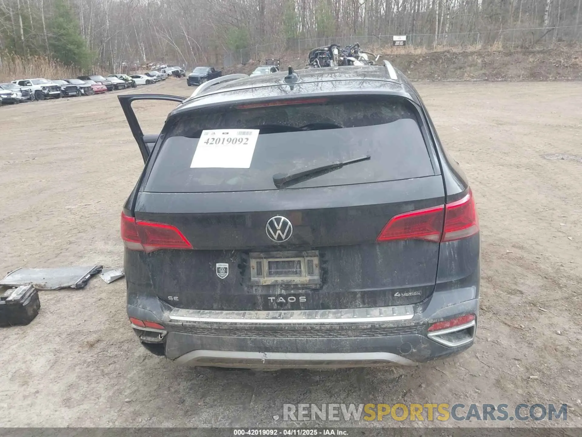15 Photograph of a damaged car 3VVVX7B28PM360103 VOLKSWAGEN TAOS 2023