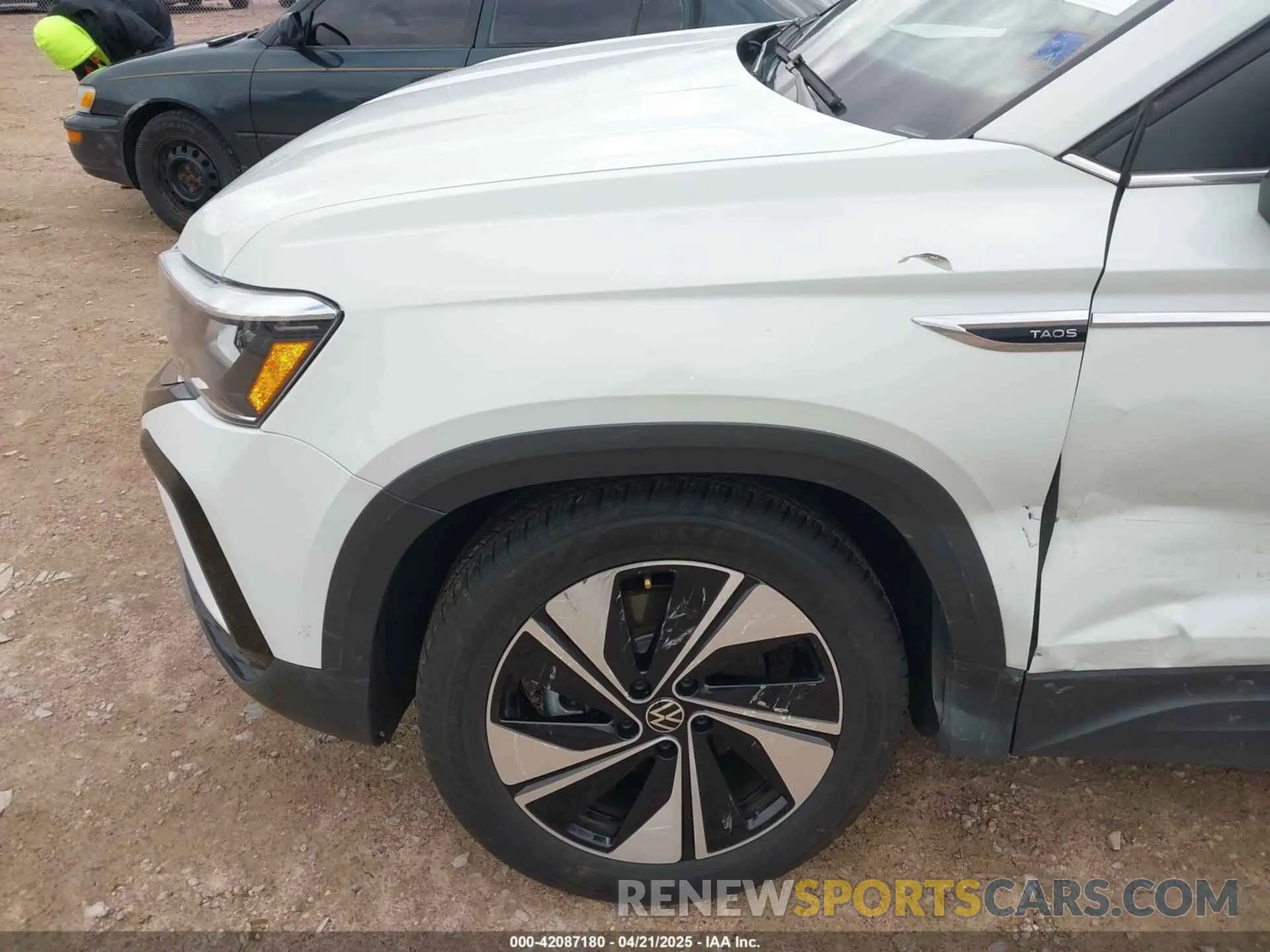 6 Photograph of a damaged car 3VVVX7B28PM360666 VOLKSWAGEN TAOS 2023