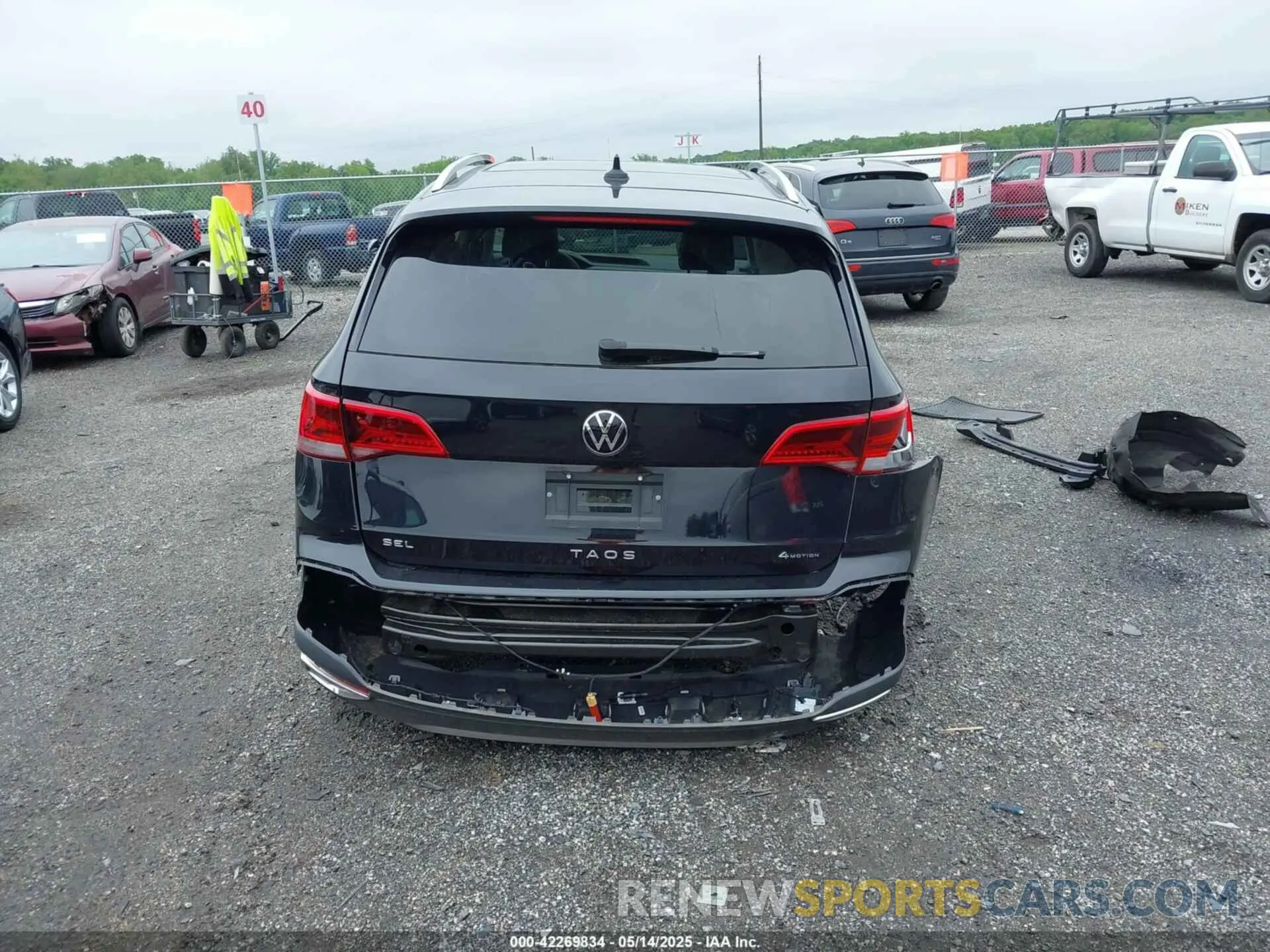 16 Photograph of a damaged car 3VV4X7B29RM036589 VOLKSWAGEN TAOS 2024