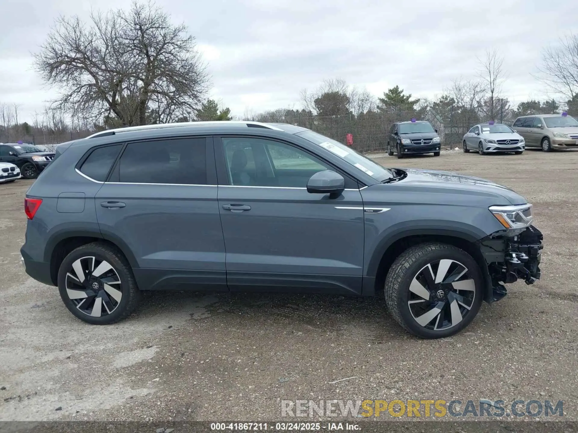 13 Photograph of a damaged car 3VV4X7B2XRM118086 VOLKSWAGEN TAOS 2024