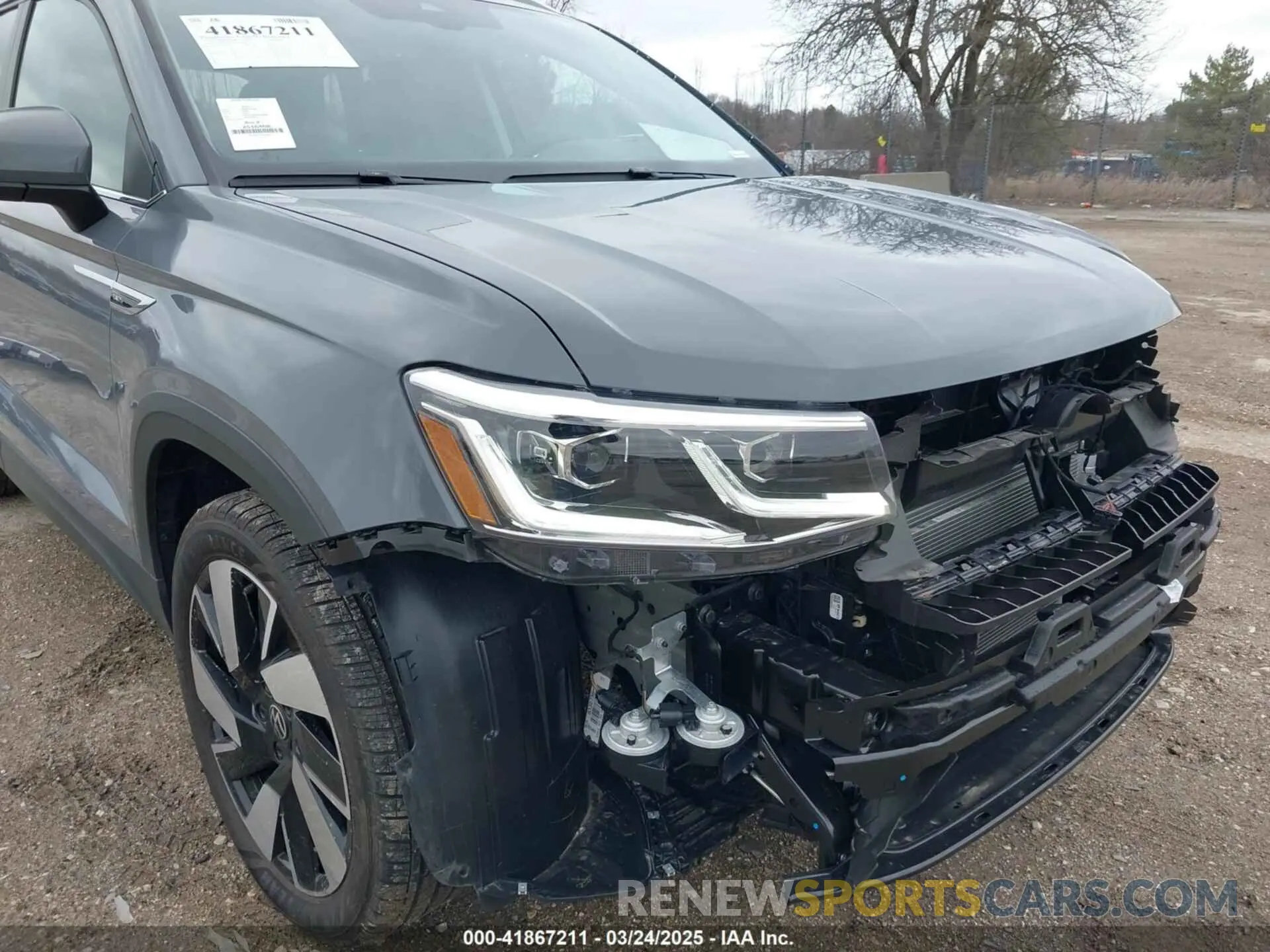 6 Photograph of a damaged car 3VV4X7B2XRM118086 VOLKSWAGEN TAOS 2024