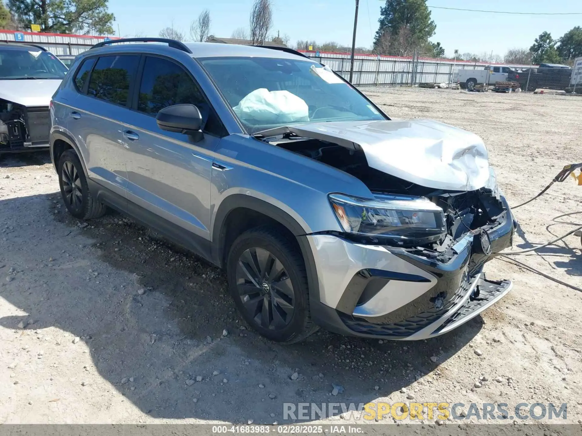 1 Photograph of a damaged car 3VV5X7B20RM066486 VOLKSWAGEN TAOS 2024