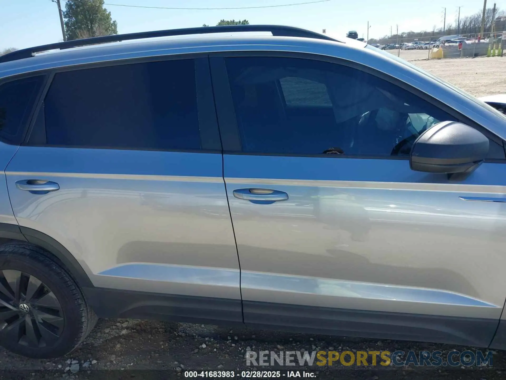 13 Photograph of a damaged car 3VV5X7B20RM066486 VOLKSWAGEN TAOS 2024