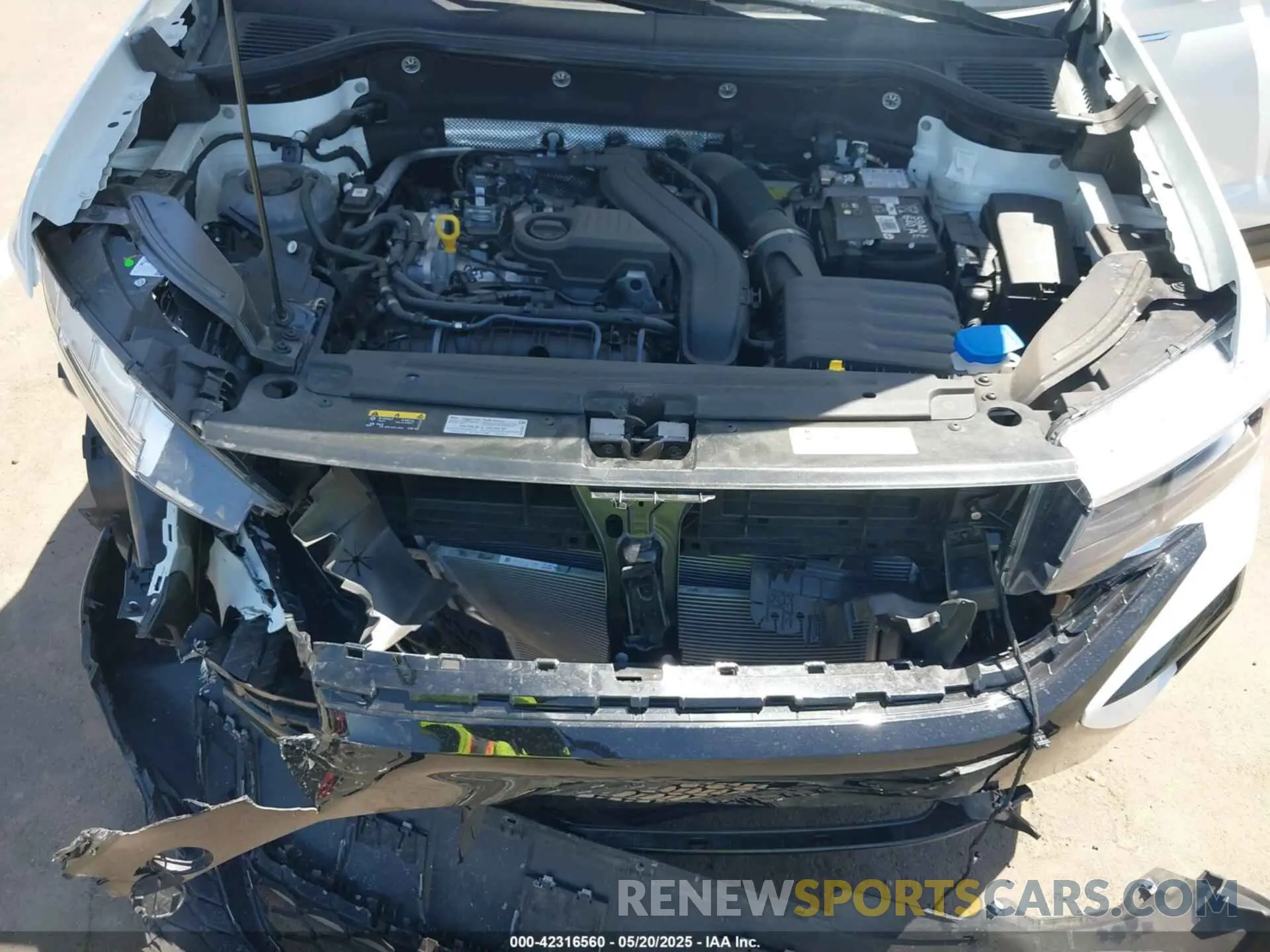 10 Photograph of a damaged car 3VV5X7B23RM090247 VOLKSWAGEN TAOS 2024