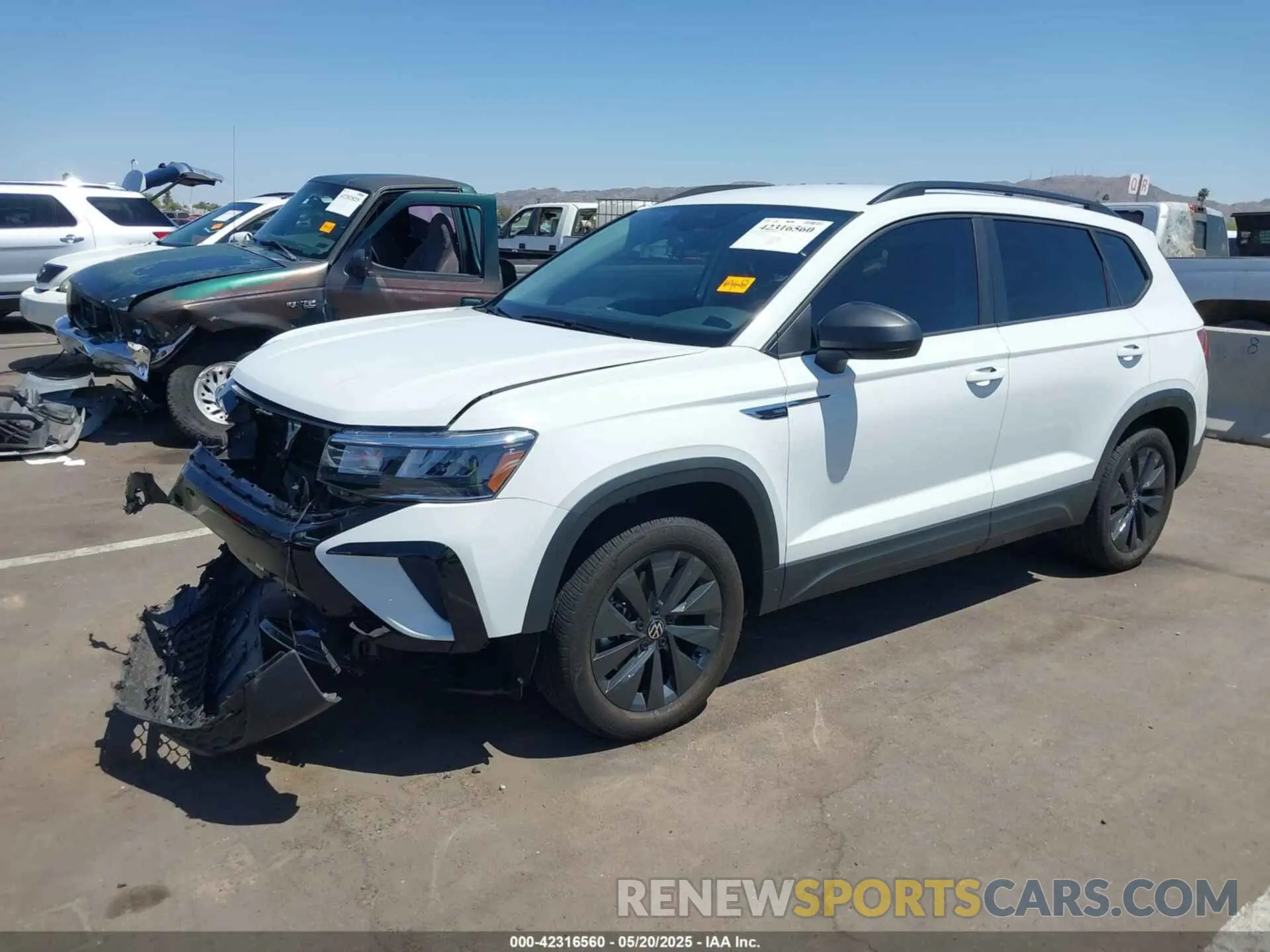 2 Photograph of a damaged car 3VV5X7B23RM090247 VOLKSWAGEN TAOS 2024