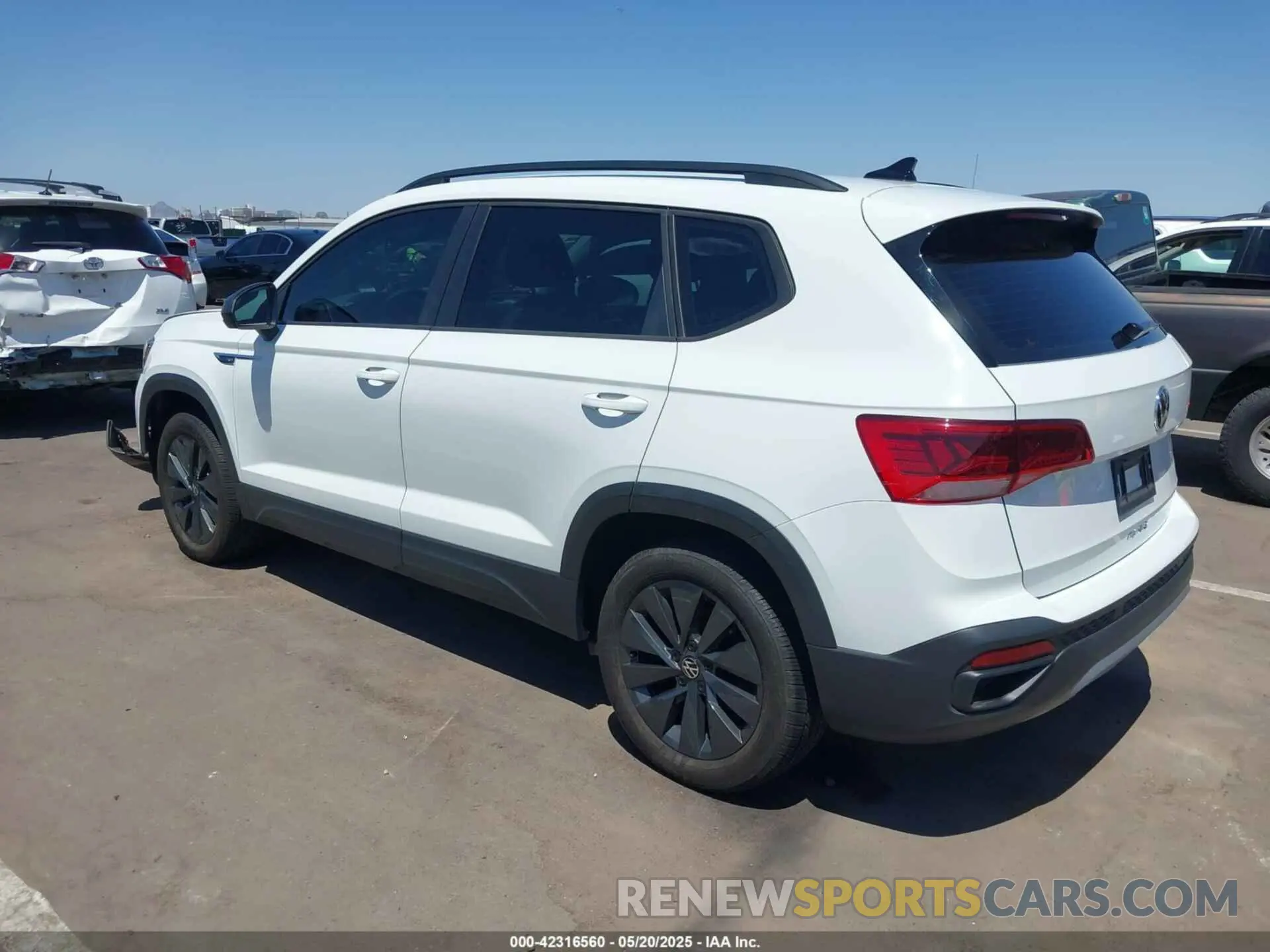 3 Photograph of a damaged car 3VV5X7B23RM090247 VOLKSWAGEN TAOS 2024