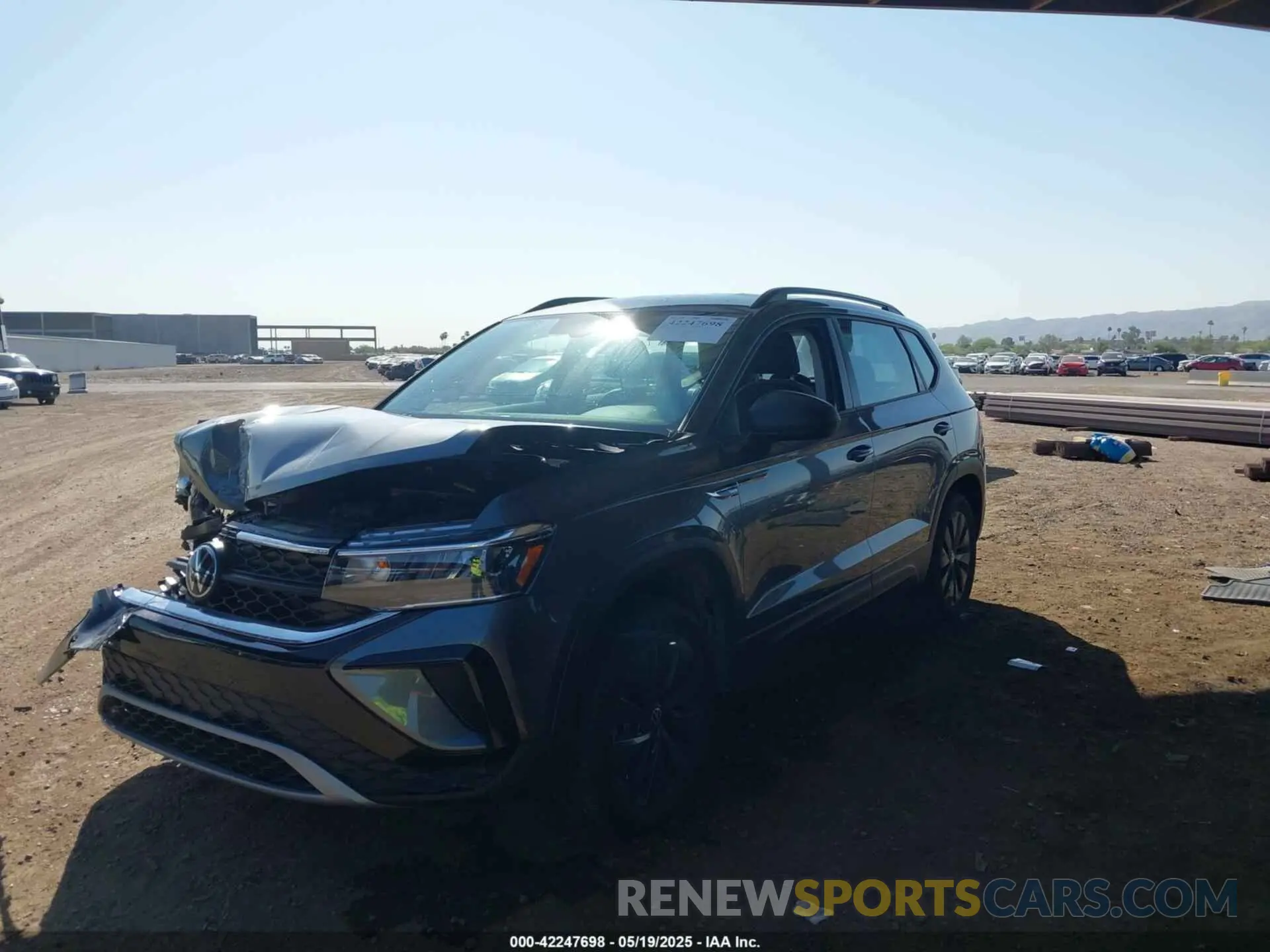 2 Photograph of a damaged car 3VV5X7B24RM123644 VOLKSWAGEN TAOS 2024