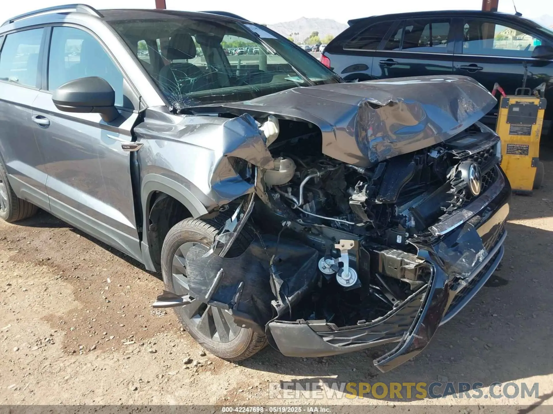 6 Photograph of a damaged car 3VV5X7B24RM123644 VOLKSWAGEN TAOS 2024