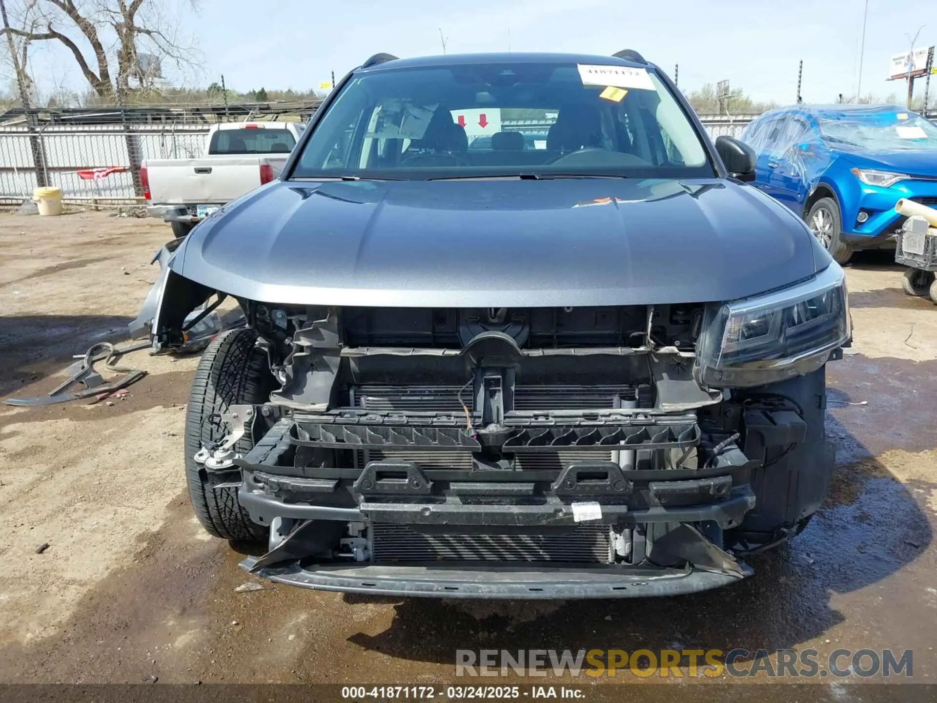 13 Photograph of a damaged car 3VV5X7B26RM002498 VOLKSWAGEN TAOS 2024