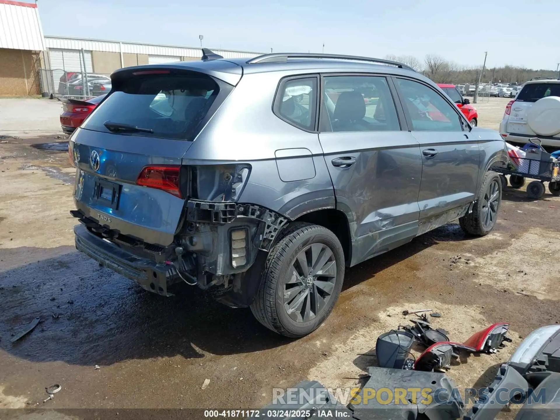 4 Photograph of a damaged car 3VV5X7B26RM002498 VOLKSWAGEN TAOS 2024
