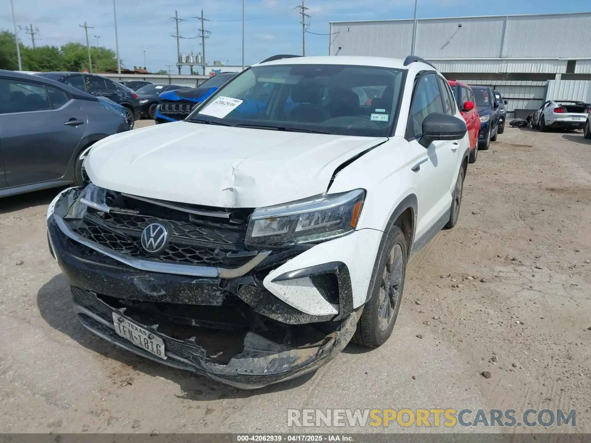 2 Photograph of a damaged car 3VV5X7B28RM010019 VOLKSWAGEN TAOS 2024