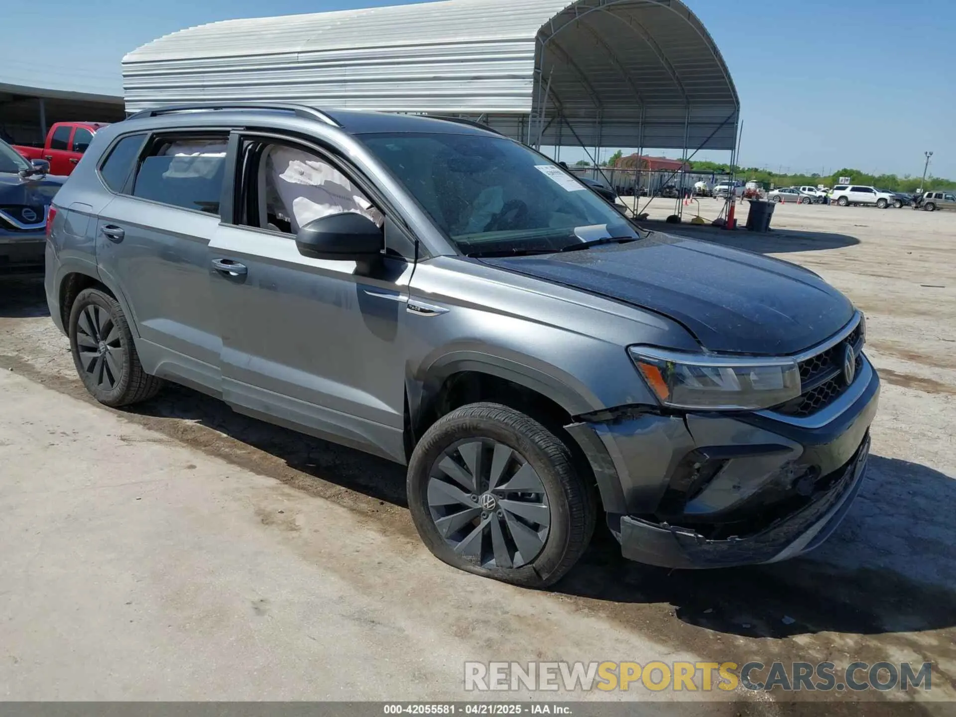 1 Photograph of a damaged car 3VV5X7B28RM104627 VOLKSWAGEN TAOS 2024