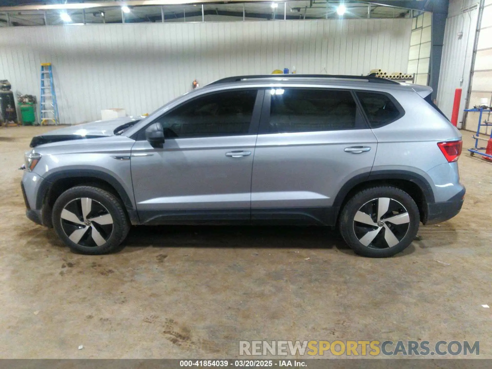 15 Photograph of a damaged car 3VV8X7B24RM072580 VOLKSWAGEN TAOS 2024