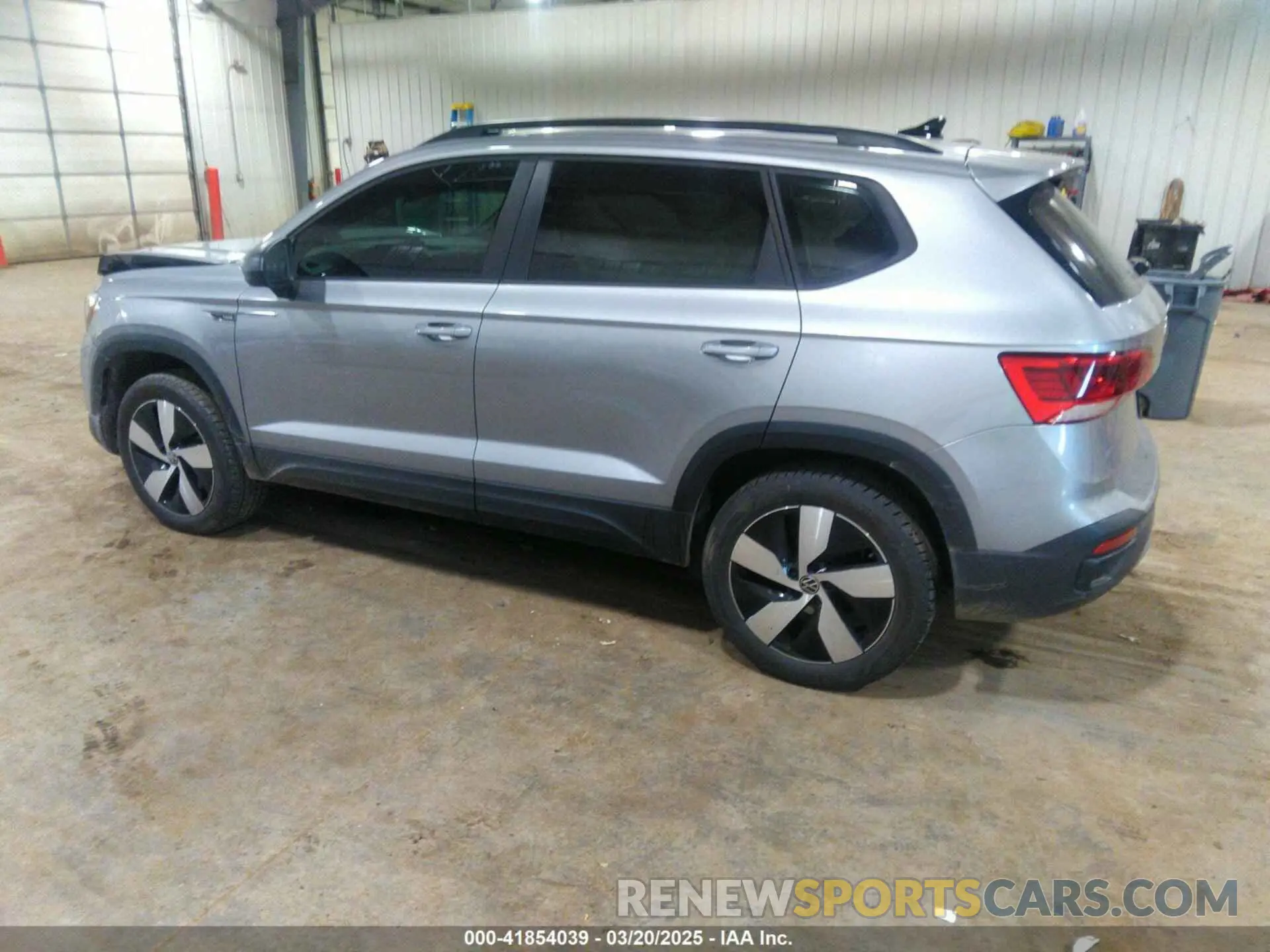3 Photograph of a damaged car 3VV8X7B24RM072580 VOLKSWAGEN TAOS 2024