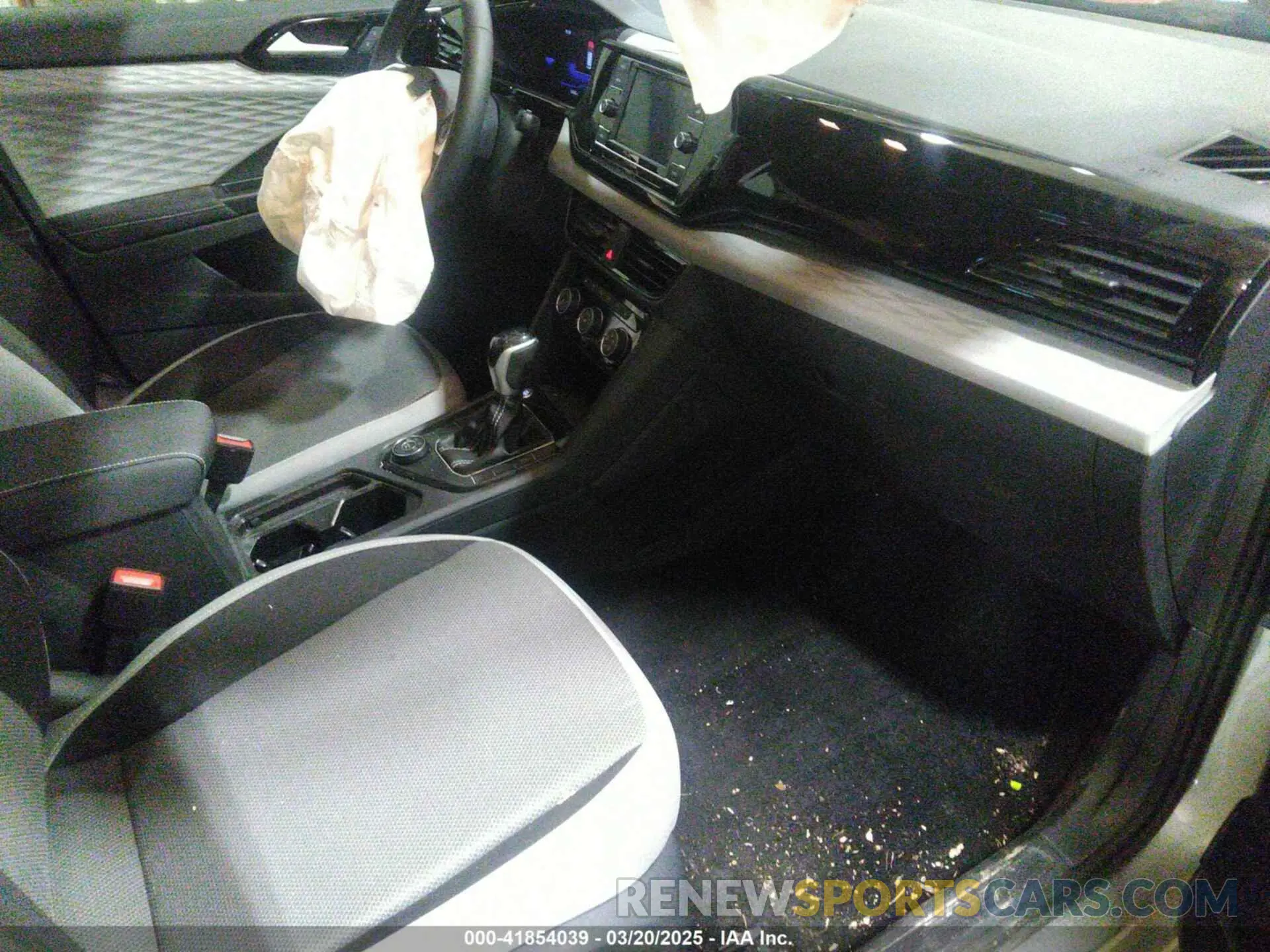 5 Photograph of a damaged car 3VV8X7B24RM072580 VOLKSWAGEN TAOS 2024