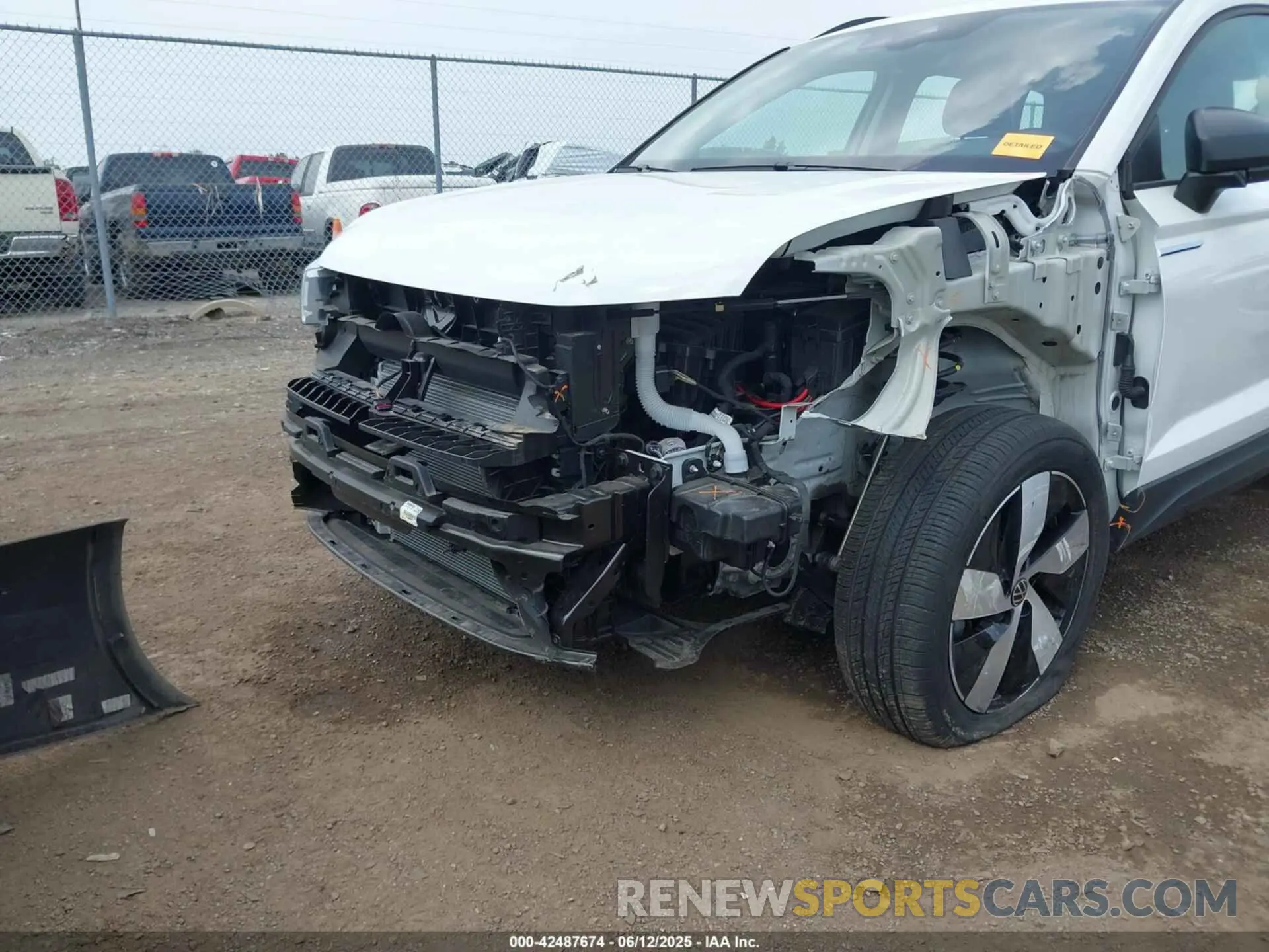 6 Photograph of a damaged car 3VV8X7B25RM041693 VOLKSWAGEN TAOS 2024
