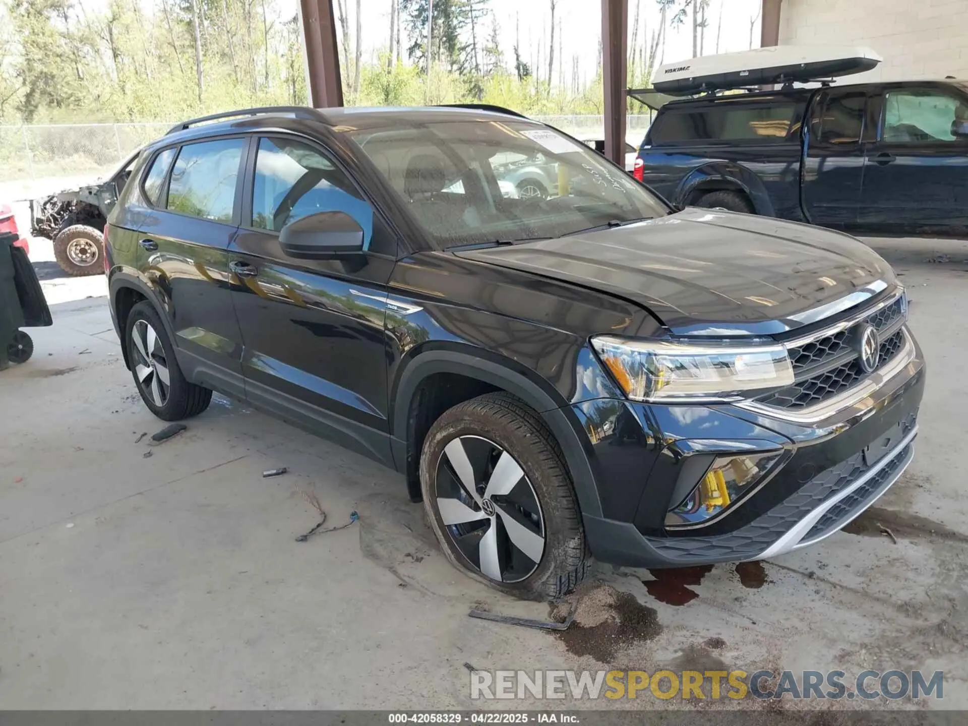 1 Photograph of a damaged car 3VV8X7B2XRM127470 VOLKSWAGEN TAOS 2024