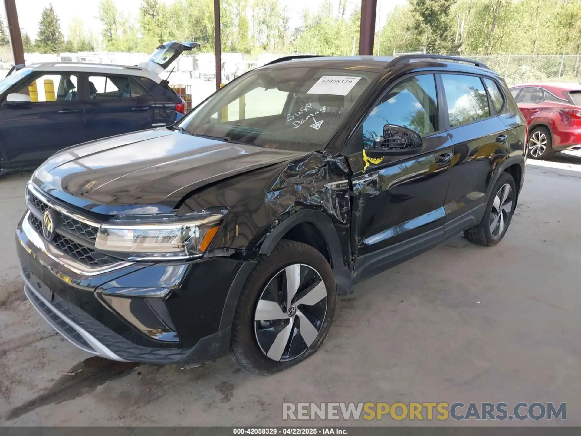 2 Photograph of a damaged car 3VV8X7B2XRM127470 VOLKSWAGEN TAOS 2024