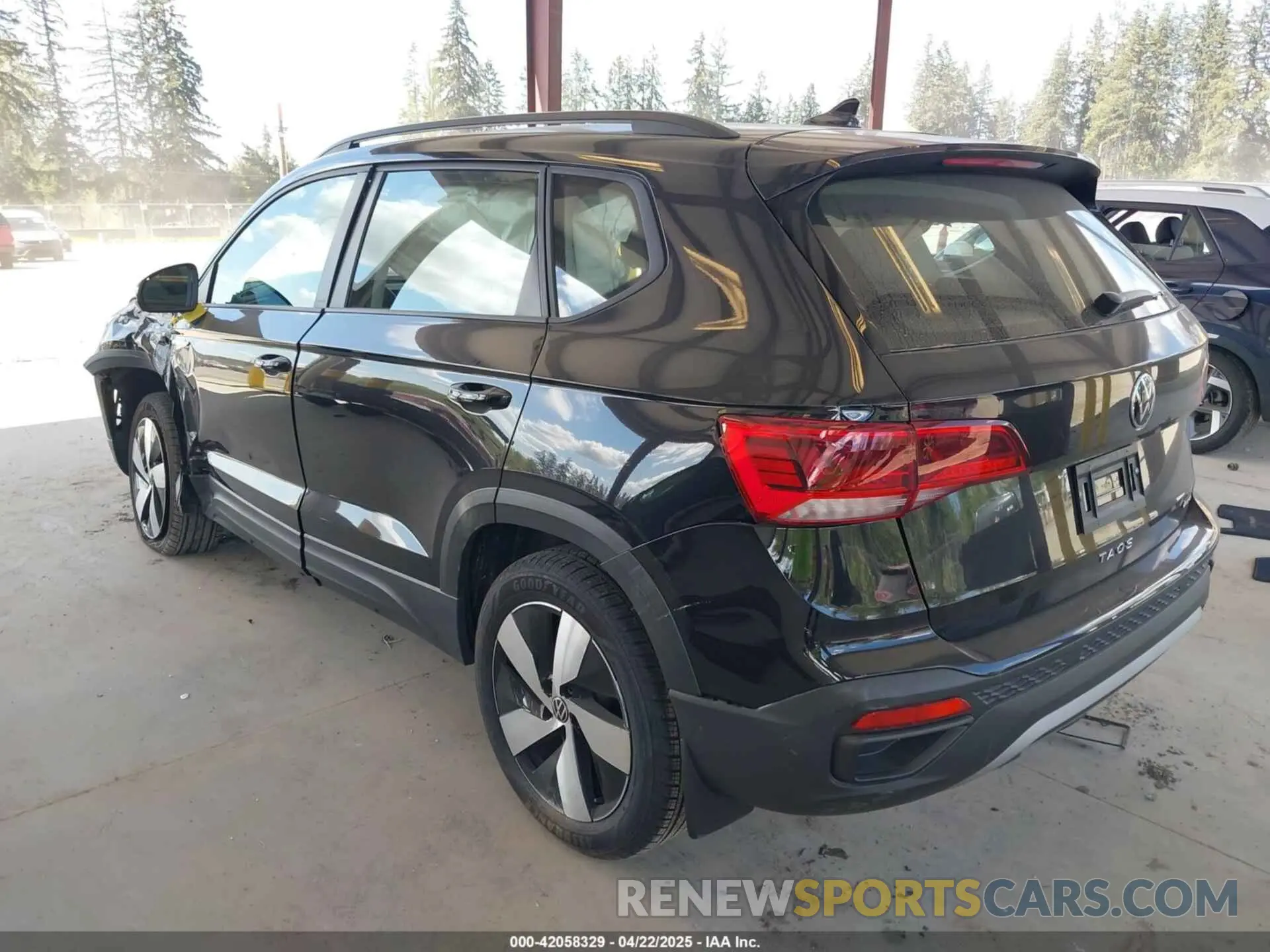 3 Photograph of a damaged car 3VV8X7B2XRM127470 VOLKSWAGEN TAOS 2024
