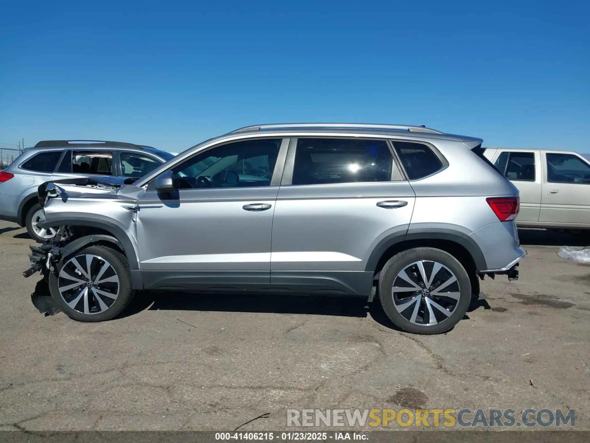 15 Photograph of a damaged car 3VVEX7B21RM001601 VOLKSWAGEN TAOS 2024