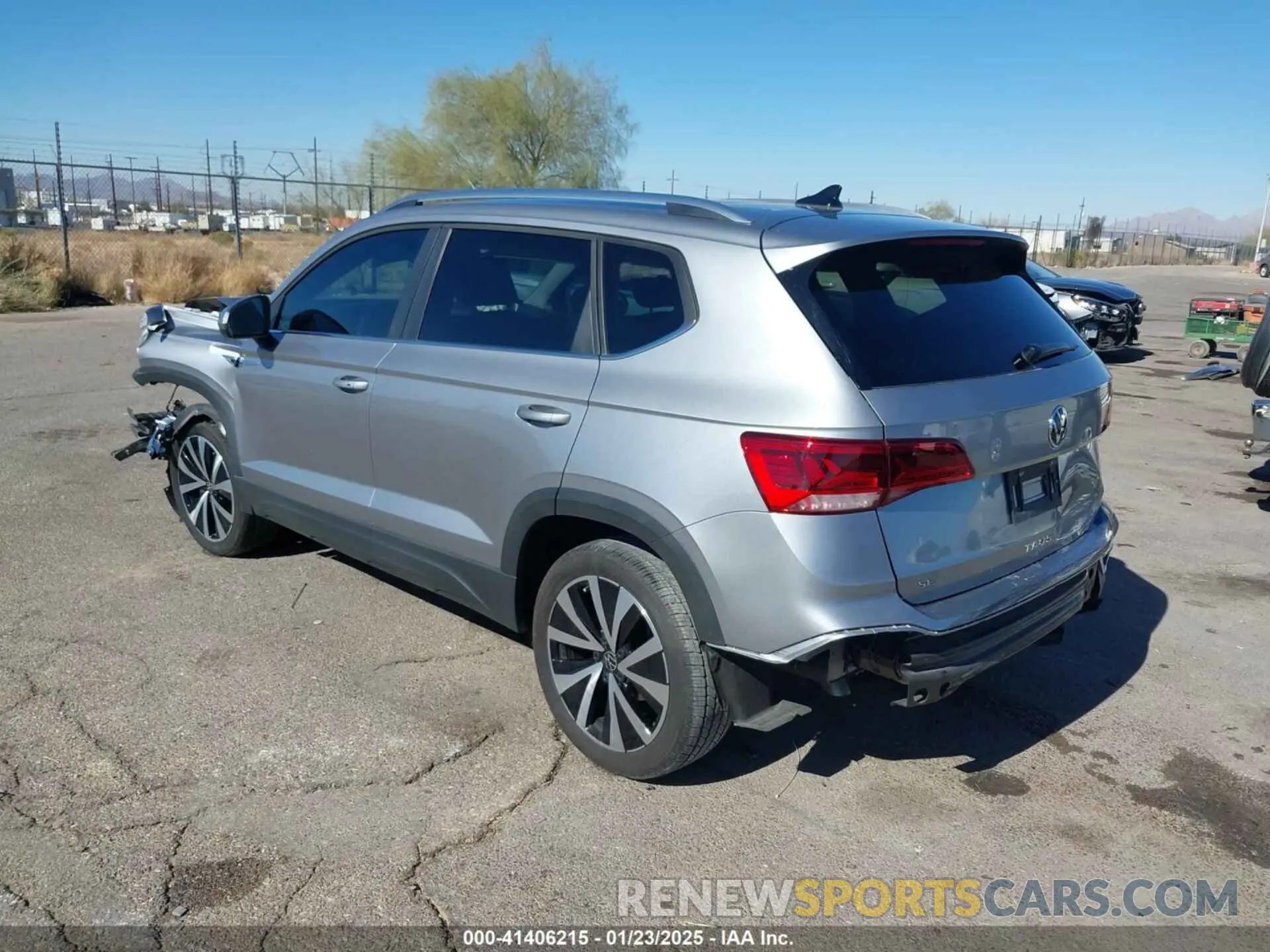 3 Photograph of a damaged car 3VVEX7B21RM001601 VOLKSWAGEN TAOS 2024