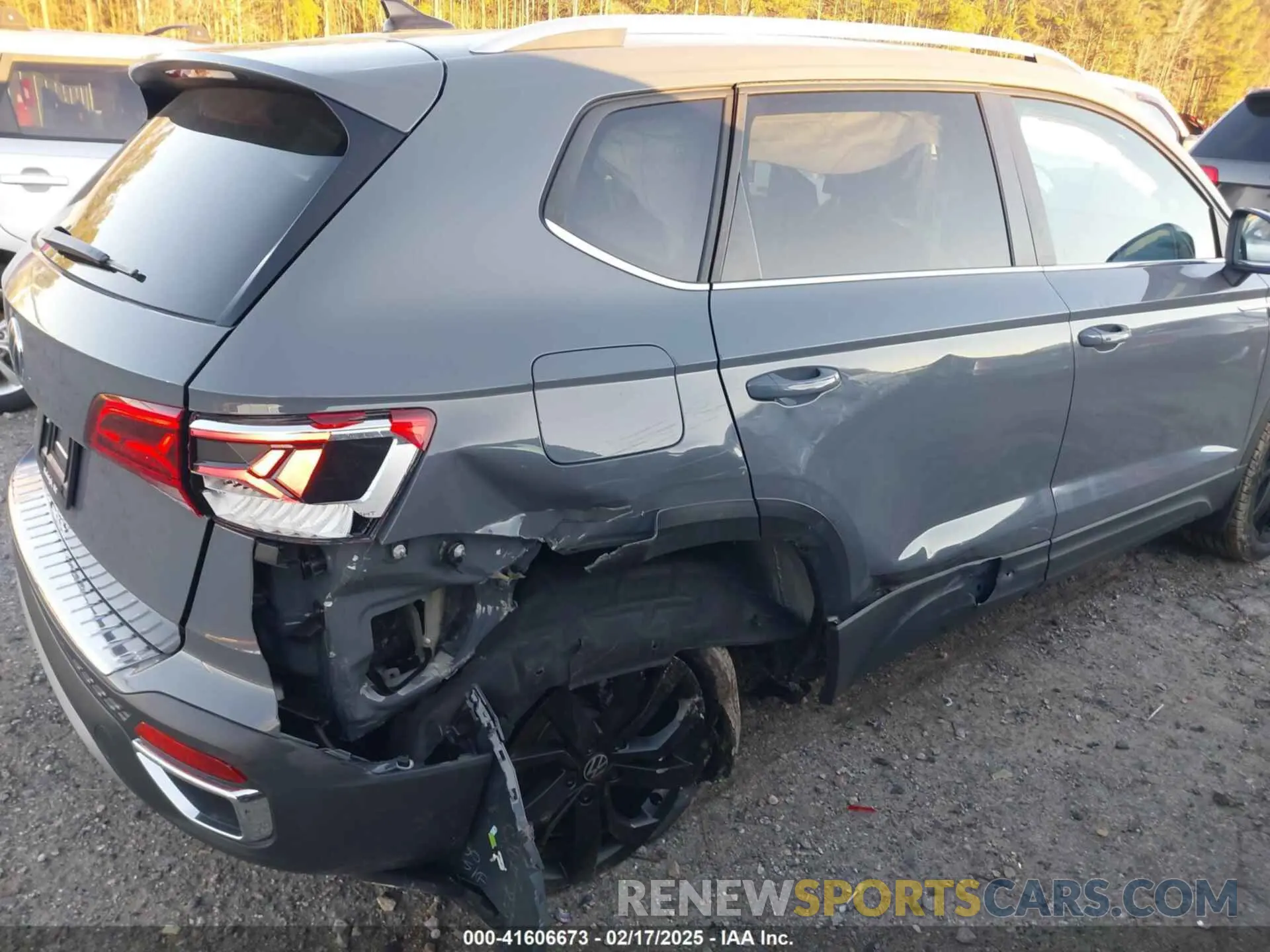 6 Photograph of a damaged car 3VVEX7B22RM112576 VOLKSWAGEN TAOS 2024