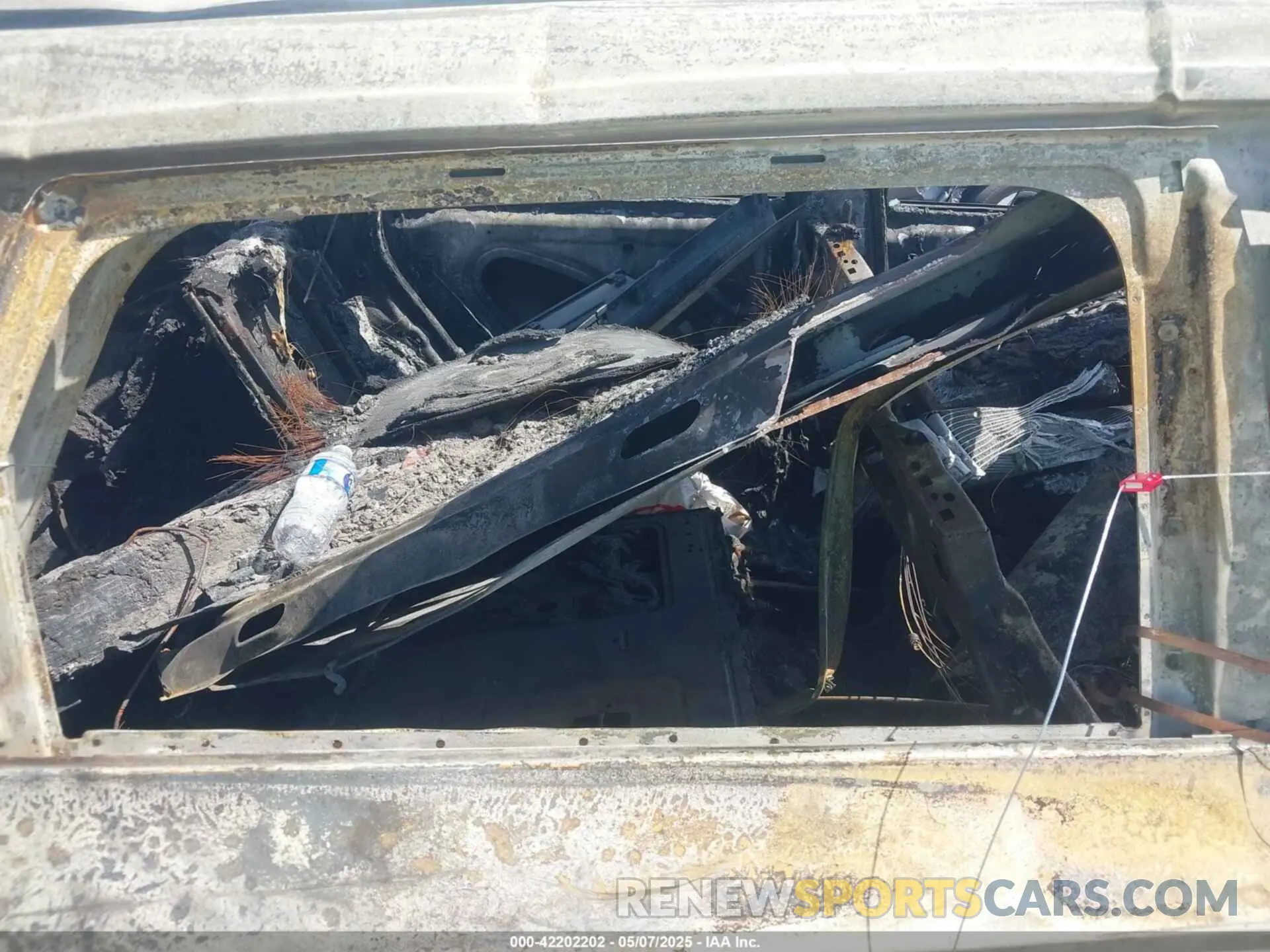 8 Photograph of a damaged car 3VVEX7B25RM056343 VOLKSWAGEN TAOS 2024