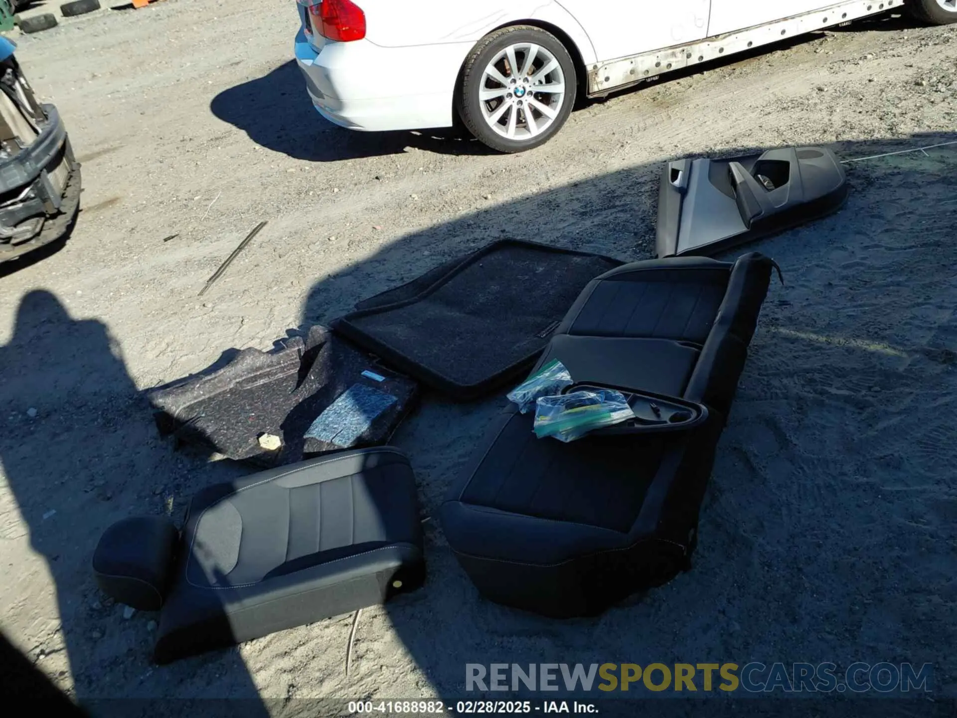 12 Photograph of a damaged car 3VVEX7B28RM004916 VOLKSWAGEN TAOS 2024