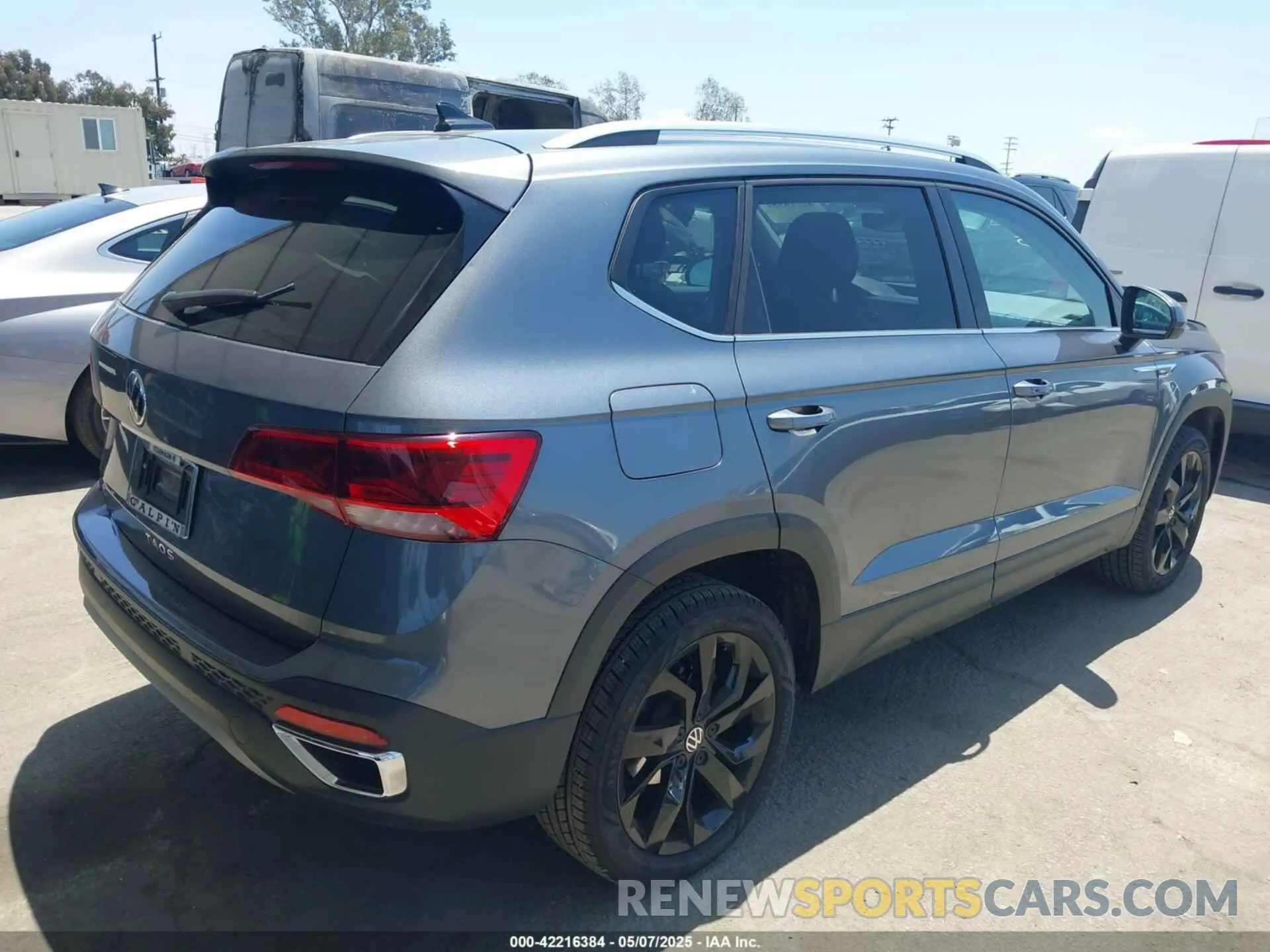 4 Photograph of a damaged car 3VVEX7B29RM128192 VOLKSWAGEN TAOS 2024