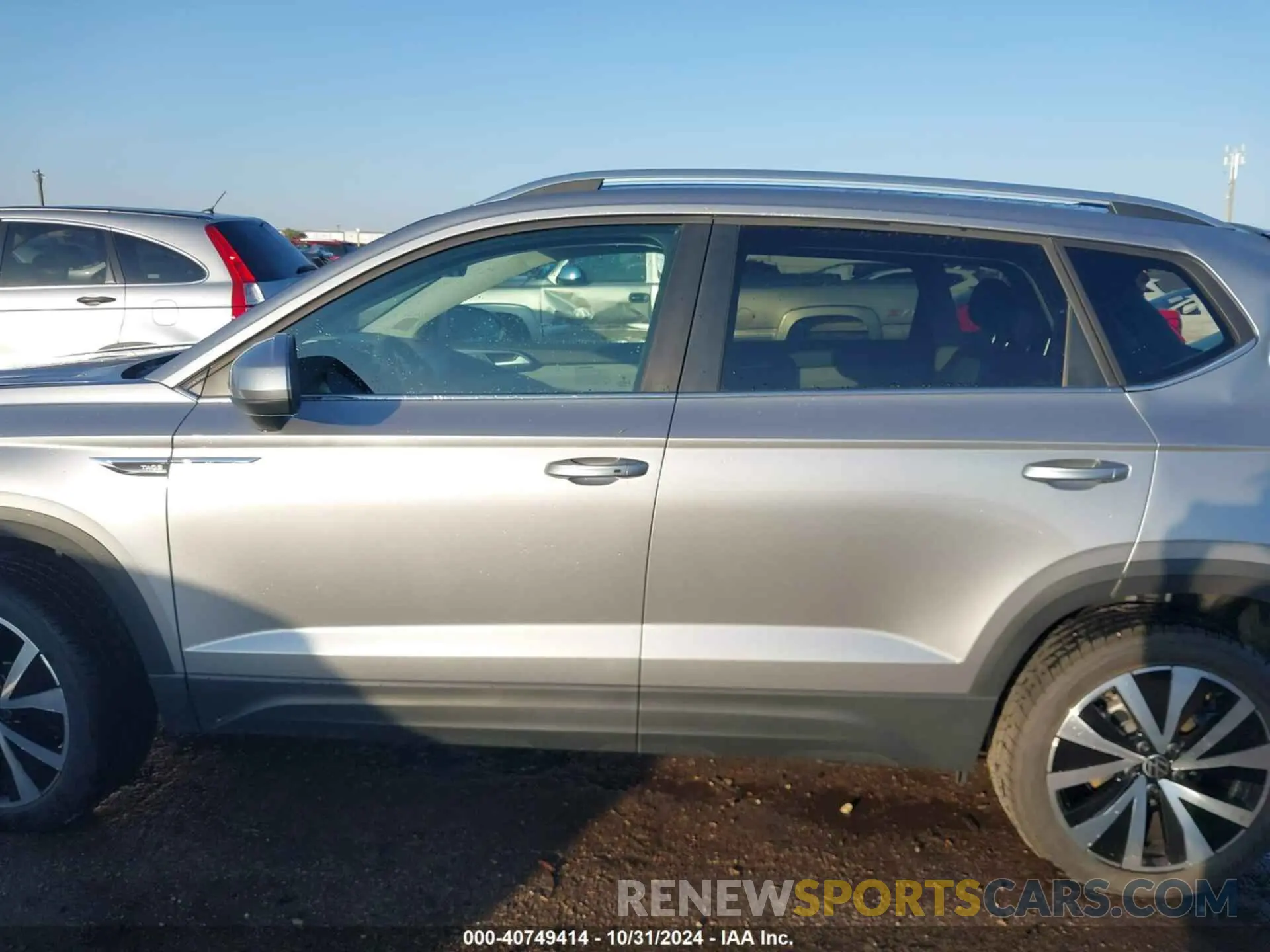 14 Photograph of a damaged car 3VVEX7B2XRM102507 VOLKSWAGEN TAOS 2024