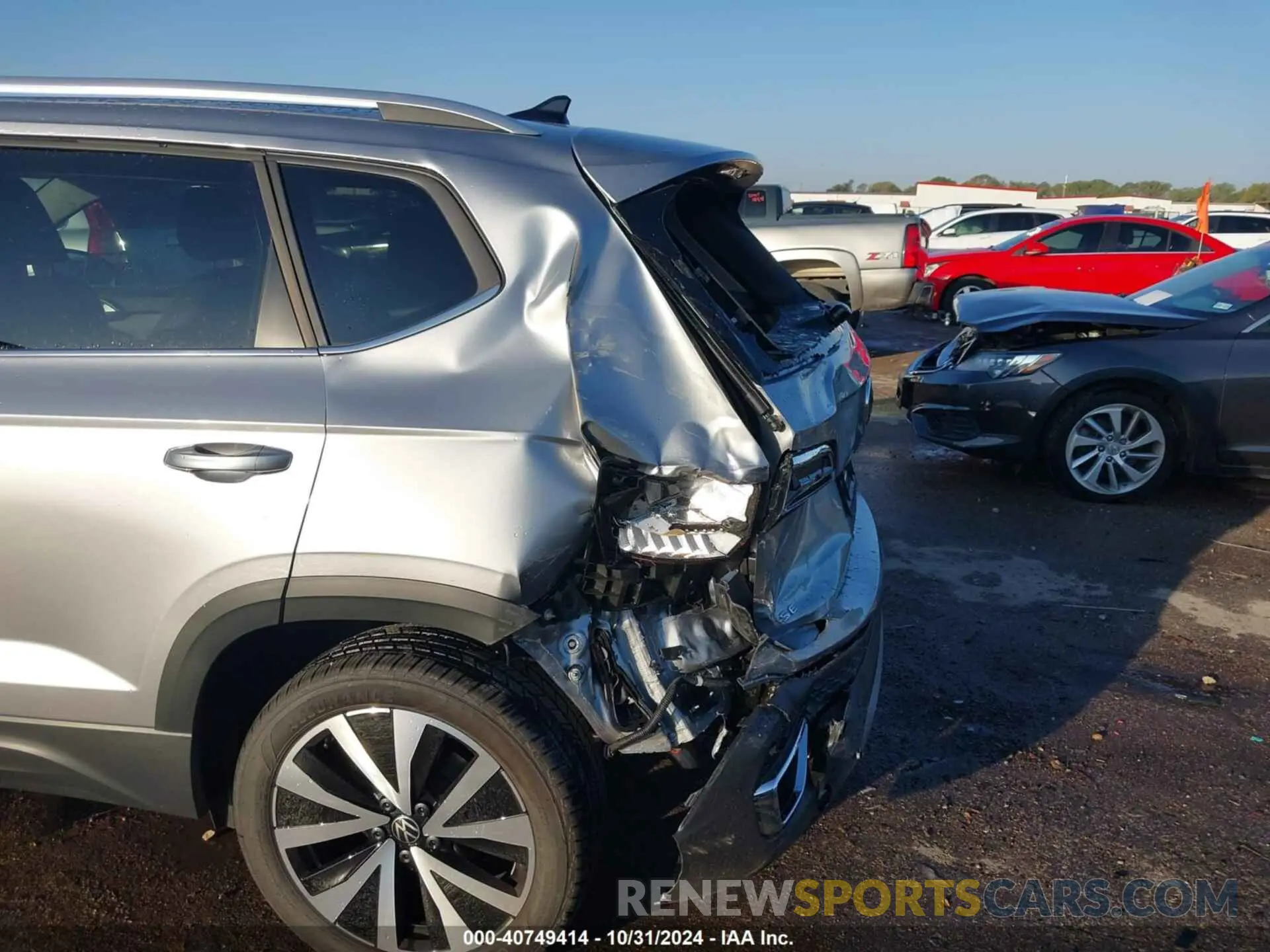 6 Photograph of a damaged car 3VVEX7B2XRM102507 VOLKSWAGEN TAOS 2024