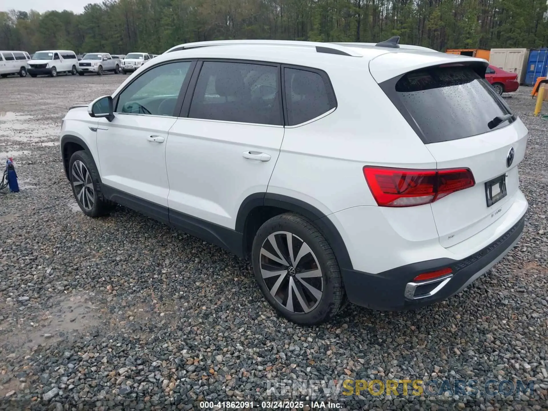 3 Photograph of a damaged car 3VVSX7B20RM017436 VOLKSWAGEN TAOS 2024