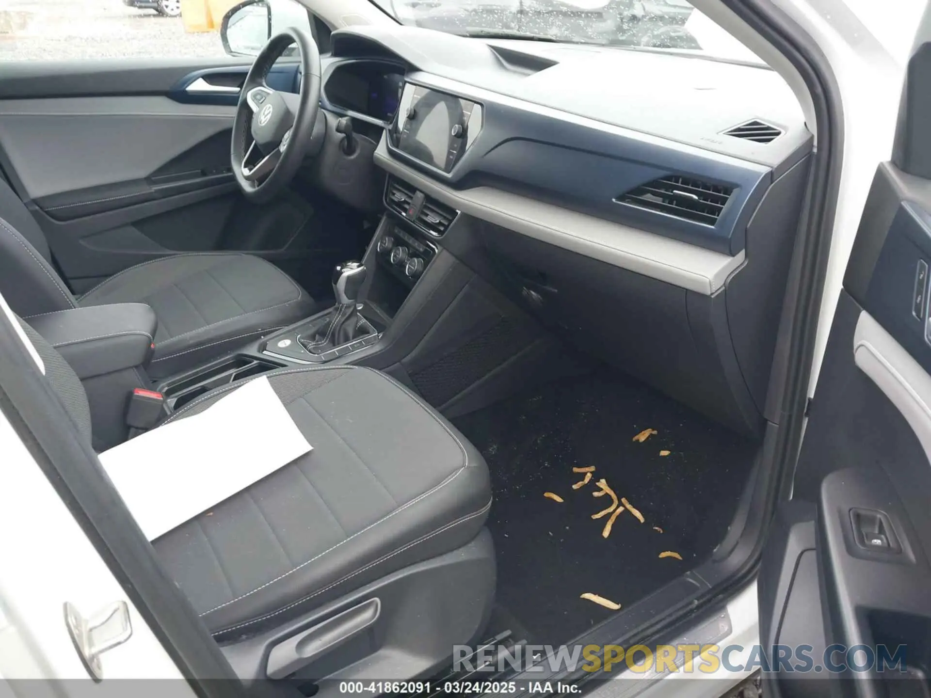 5 Photograph of a damaged car 3VVSX7B20RM017436 VOLKSWAGEN TAOS 2024