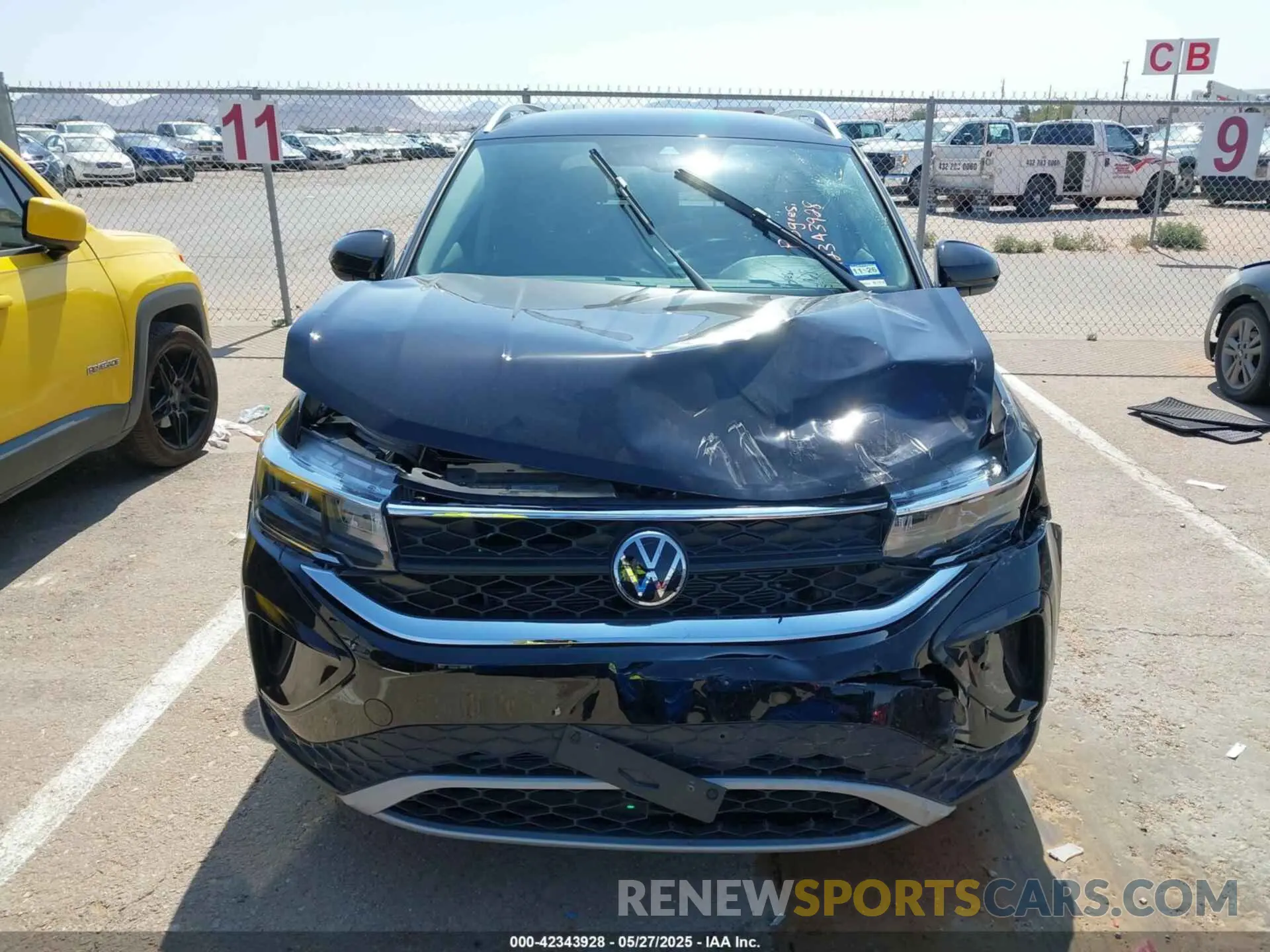 12 Photograph of a damaged car 3VVSX7B21RM114063 VOLKSWAGEN TAOS 2024