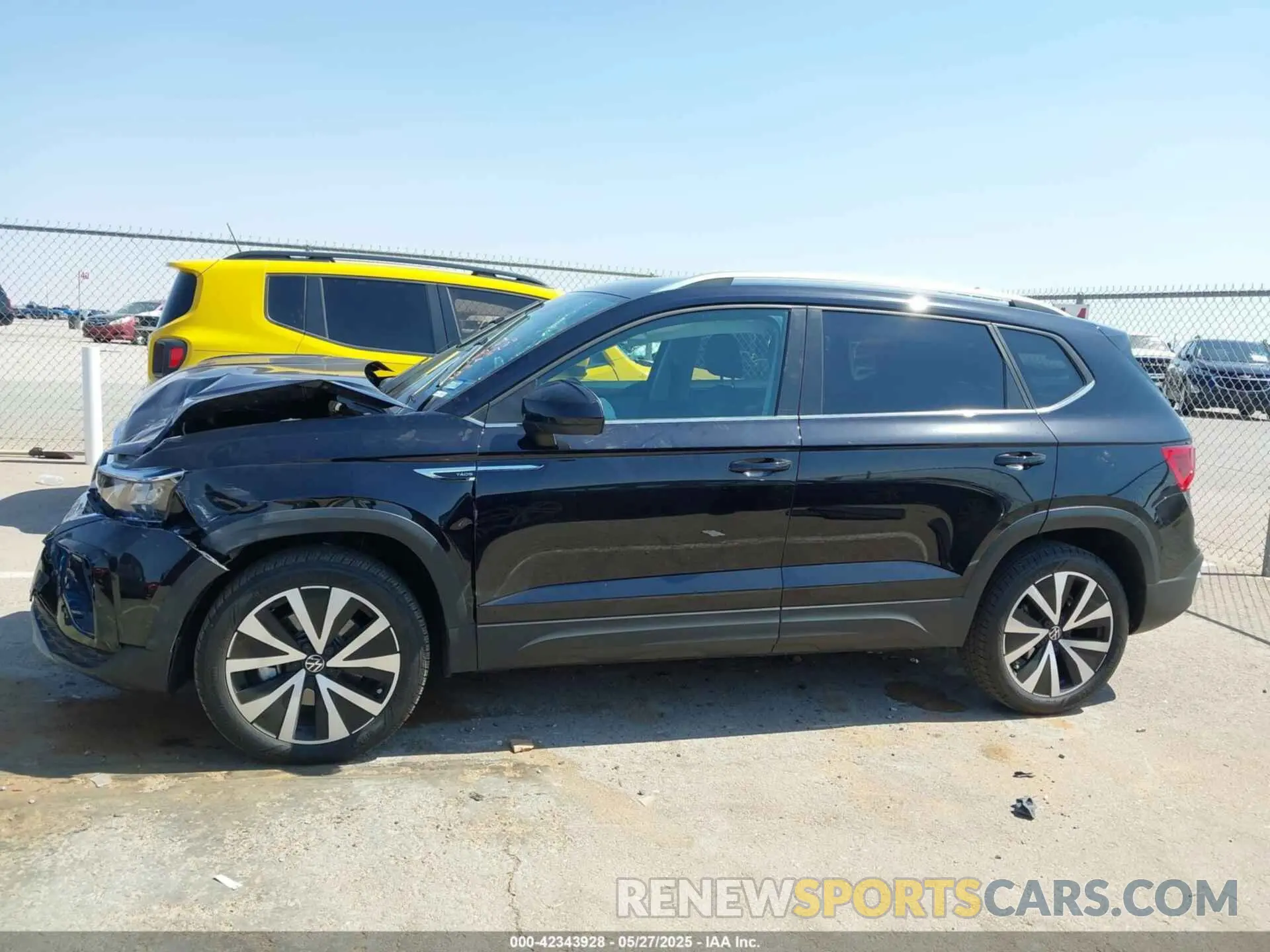 14 Photograph of a damaged car 3VVSX7B21RM114063 VOLKSWAGEN TAOS 2024