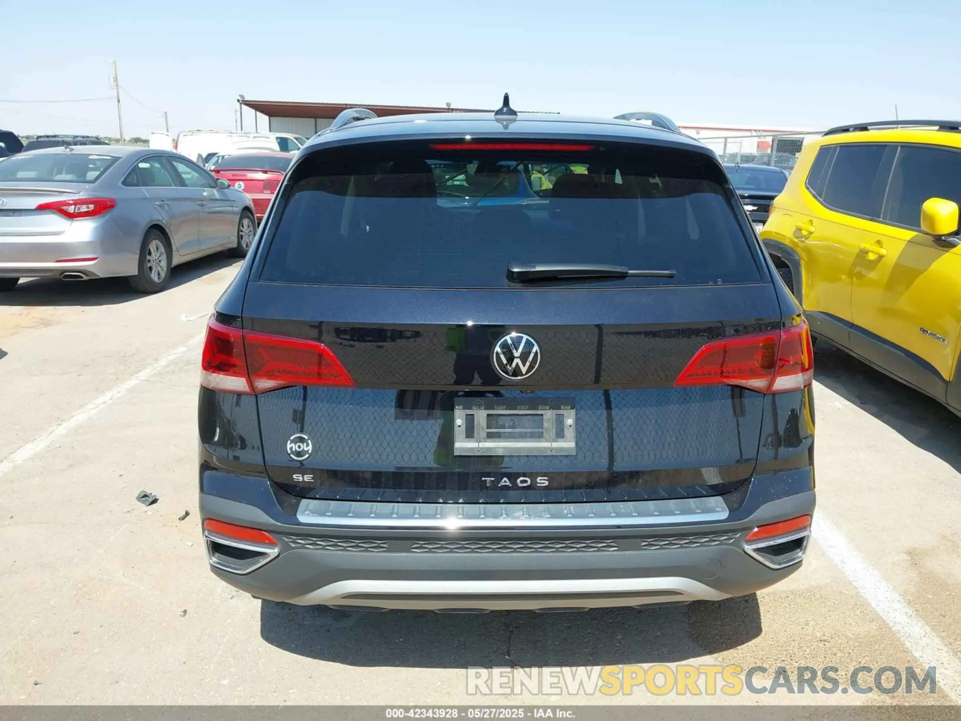 16 Photograph of a damaged car 3VVSX7B21RM114063 VOLKSWAGEN TAOS 2024
