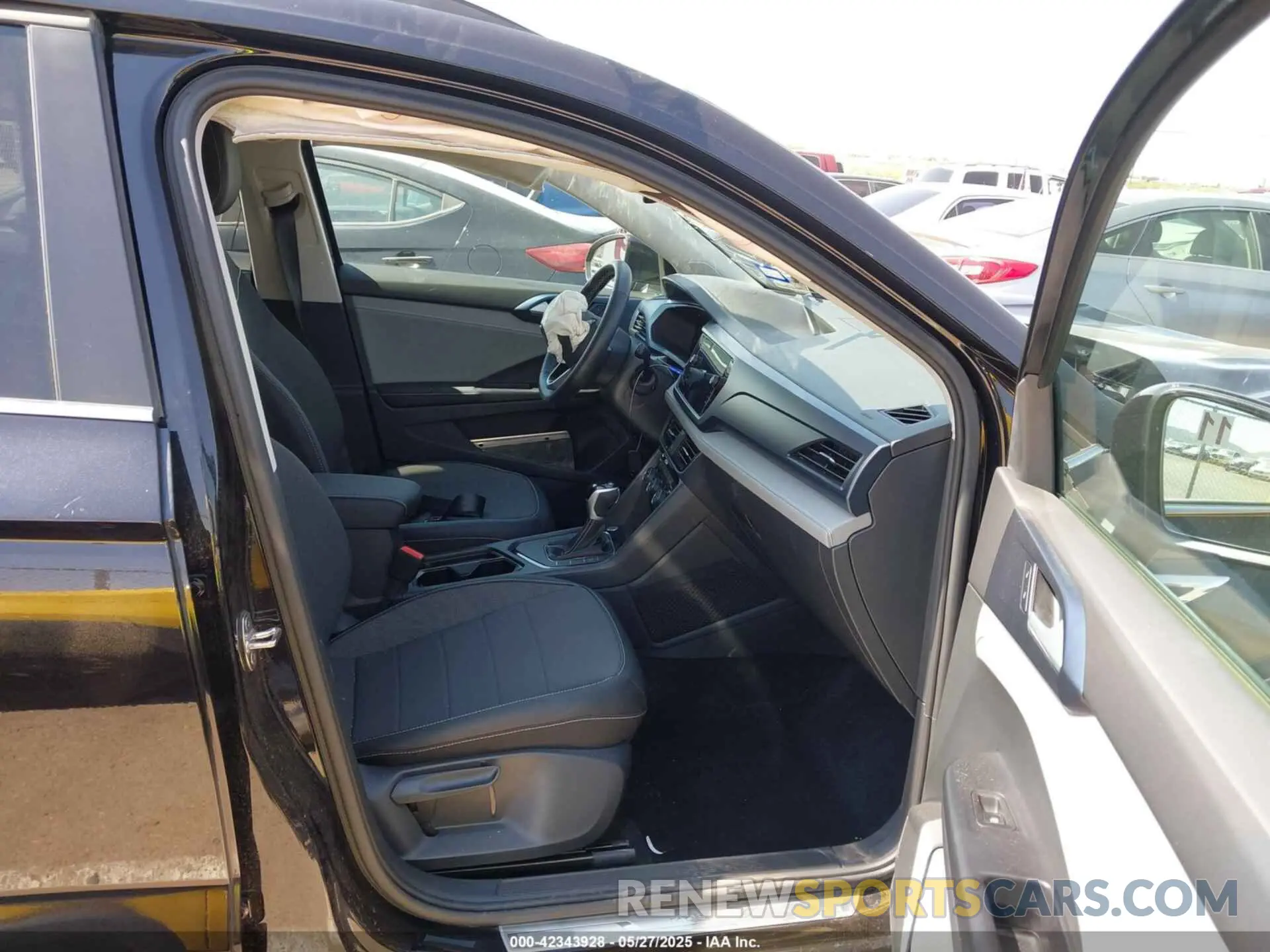 5 Photograph of a damaged car 3VVSX7B21RM114063 VOLKSWAGEN TAOS 2024