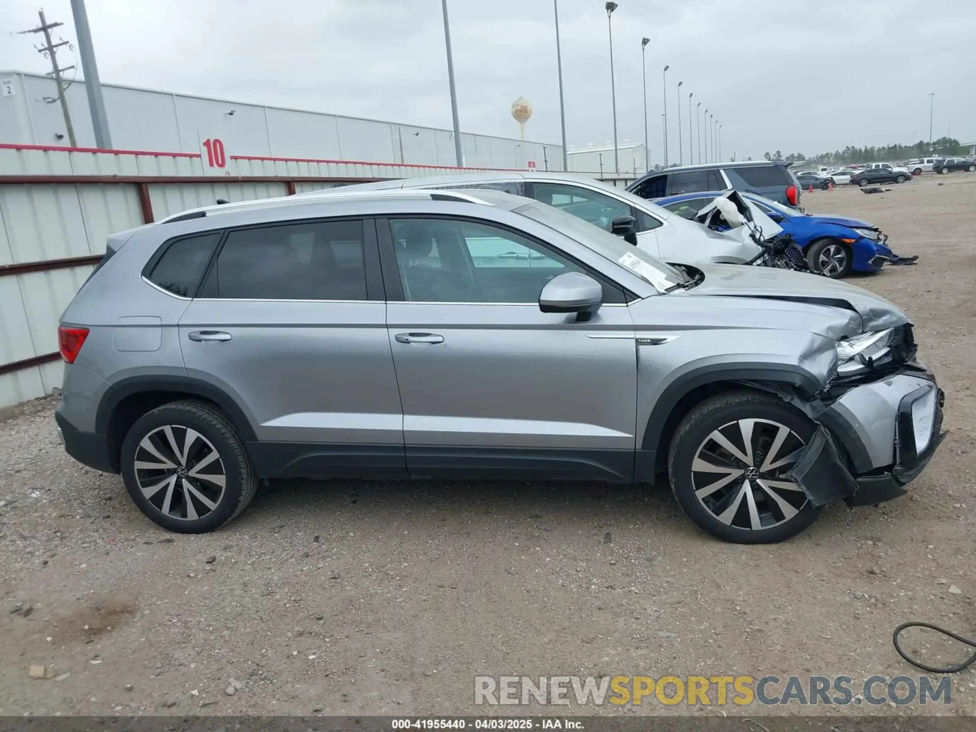 13 Photograph of a damaged car 3VVSX7B23RM015891 VOLKSWAGEN TAOS 2024