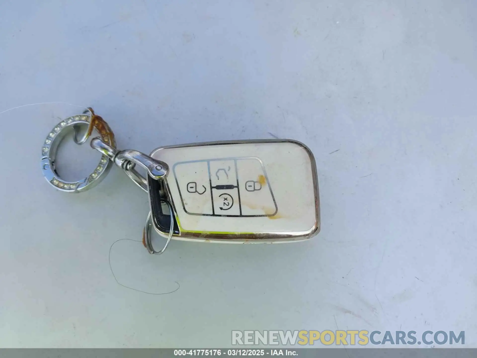 11 Photograph of a damaged car 3VVSX7B25RM071752 VOLKSWAGEN TAOS 2024