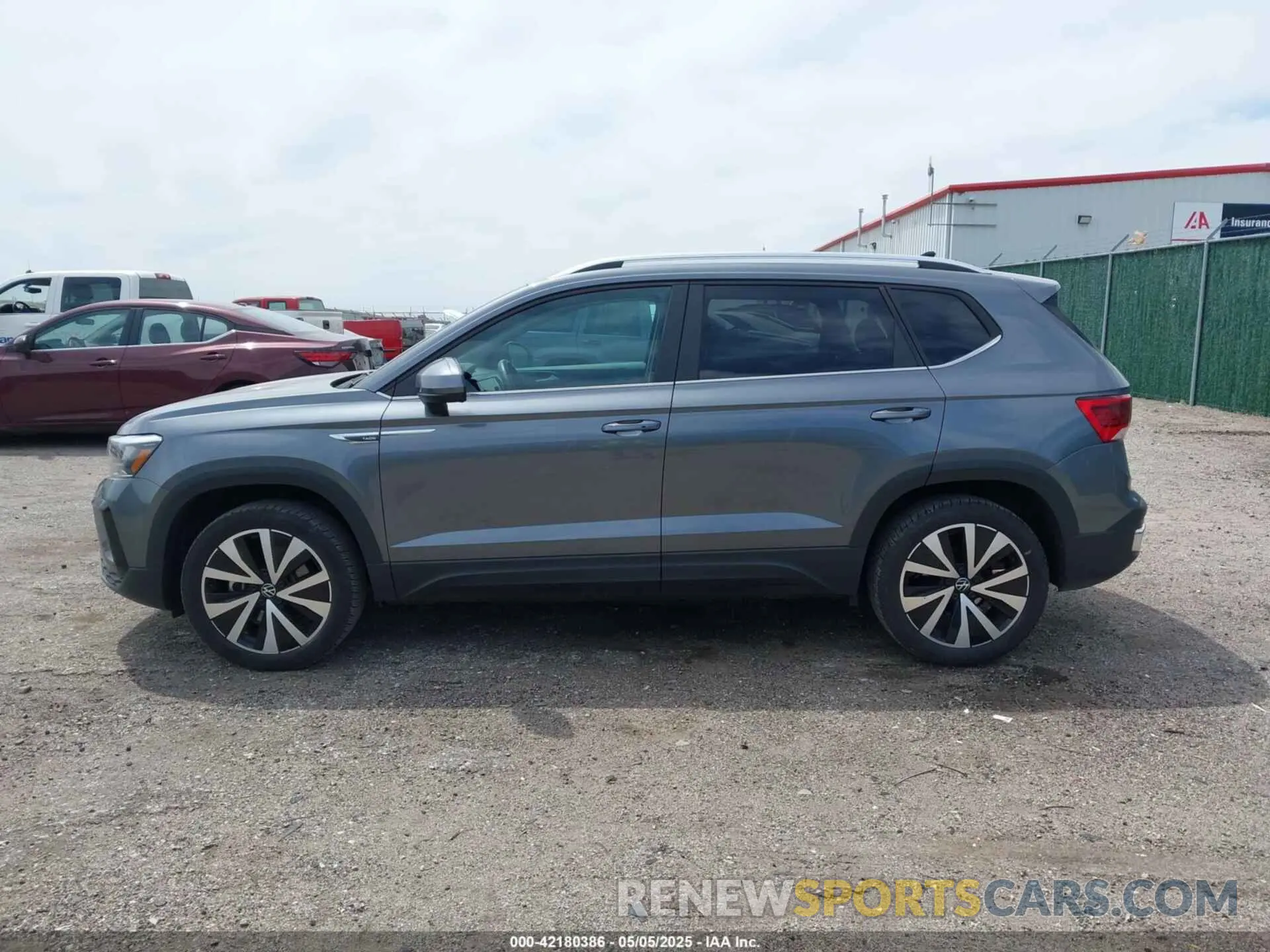 15 Photograph of a damaged car 3VVSX7B26RM020552 VOLKSWAGEN TAOS 2024