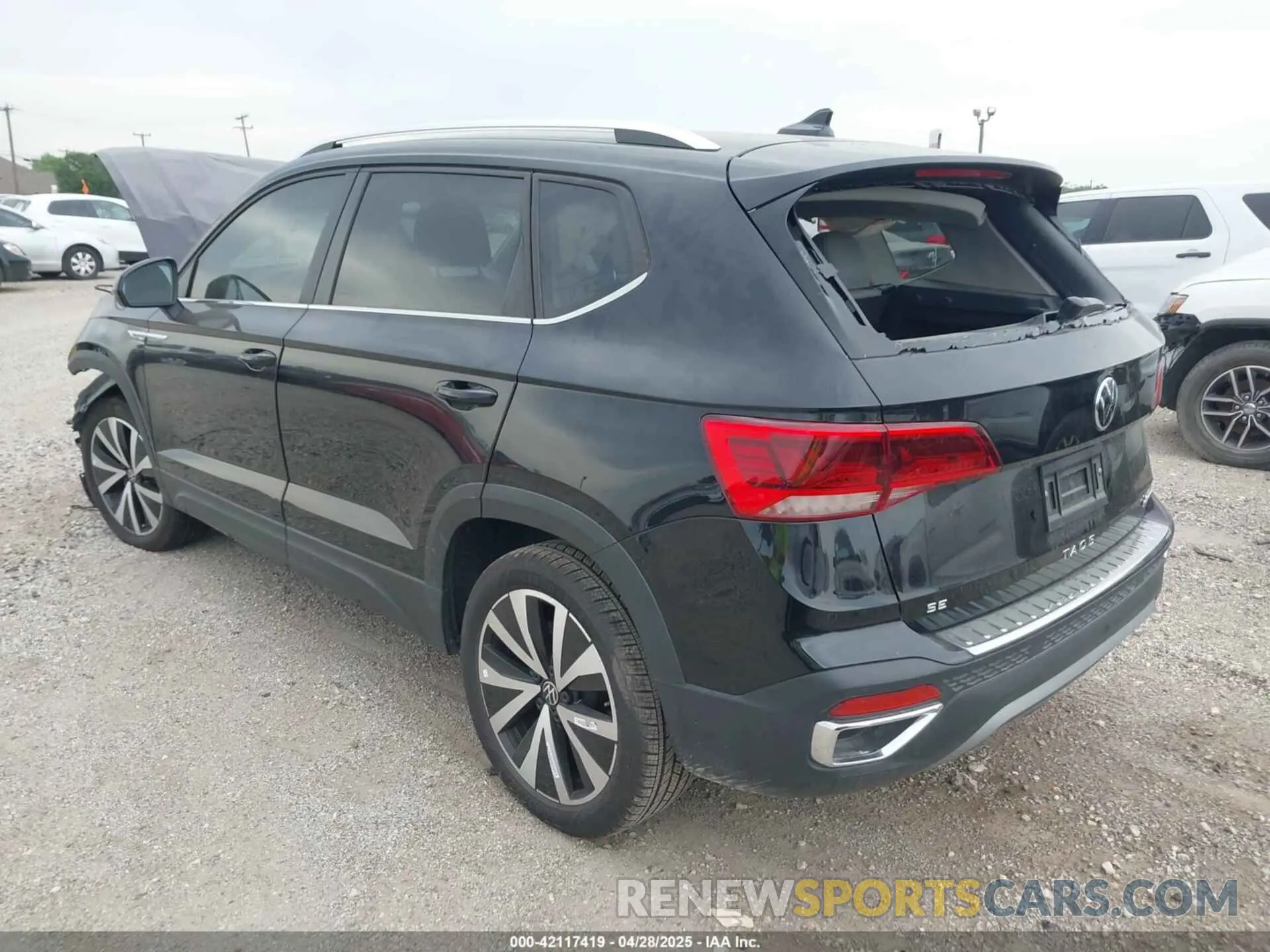 3 Photograph of a damaged car 3VVSX7B27RM064253 VOLKSWAGEN TAOS 2024