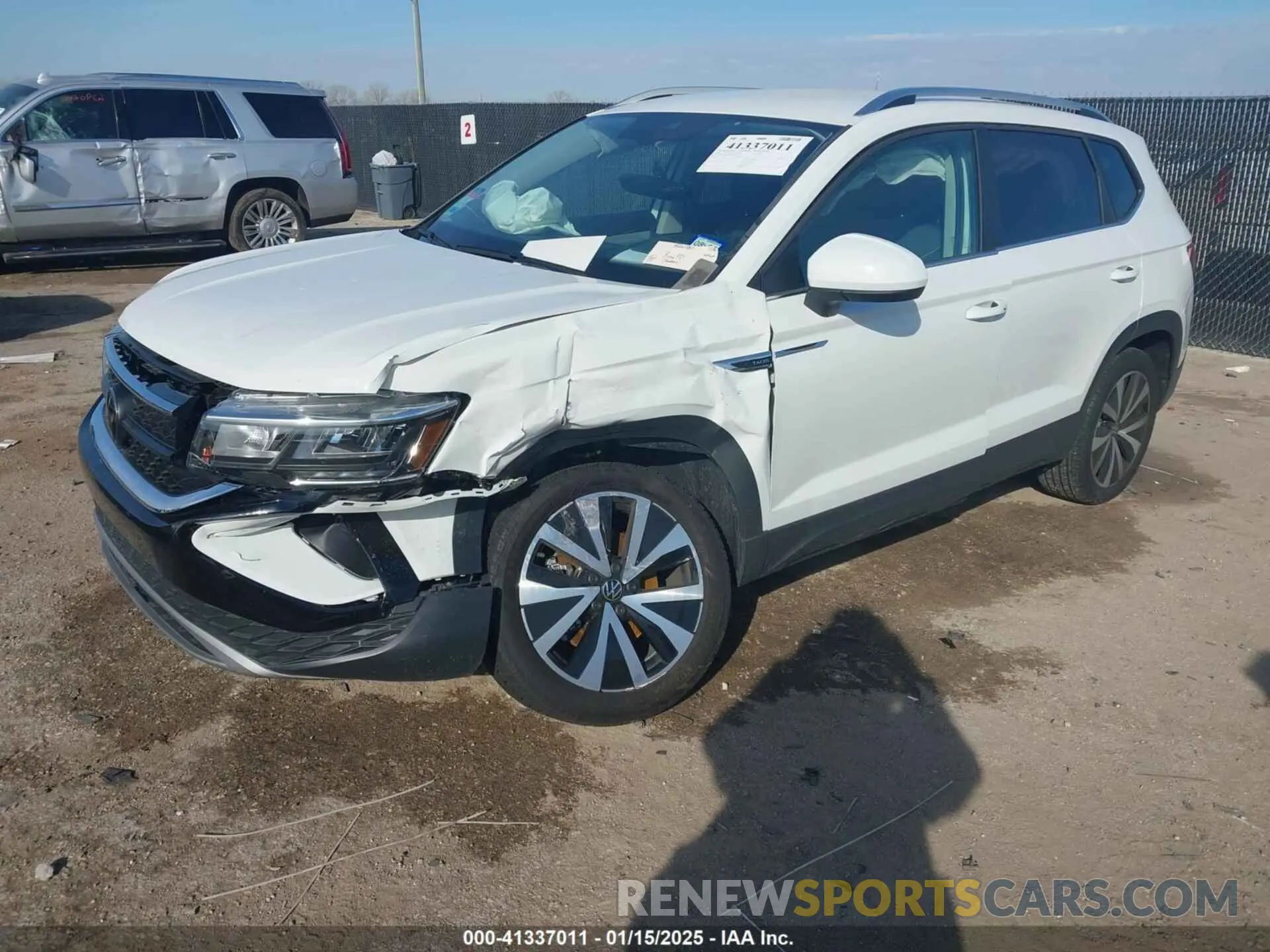 2 Photograph of a damaged car 3VVSX7B29RM054002 VOLKSWAGEN TAOS 2024