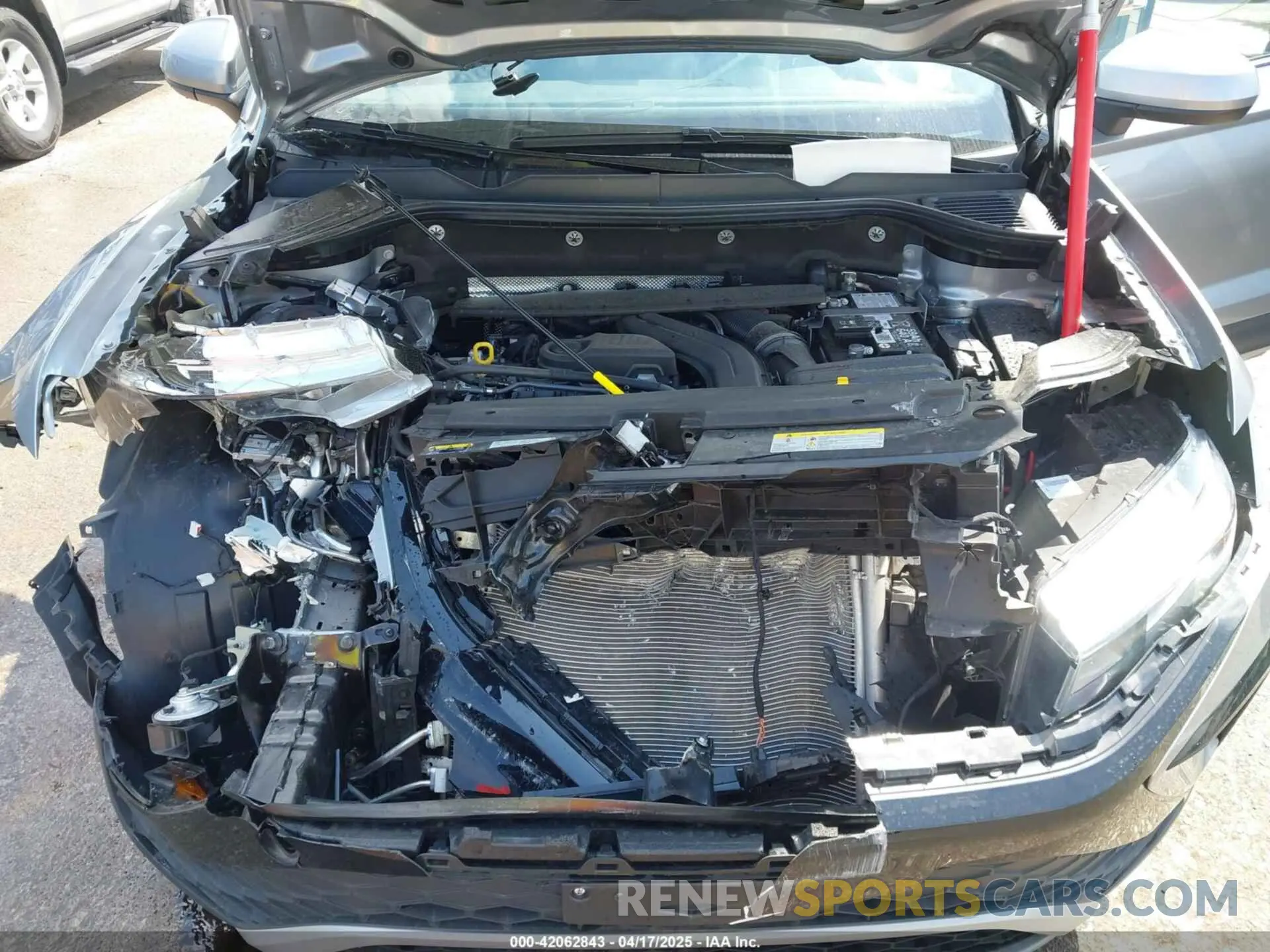 10 Photograph of a damaged car 3VVSX7B29RM099005 VOLKSWAGEN TAOS 2024
